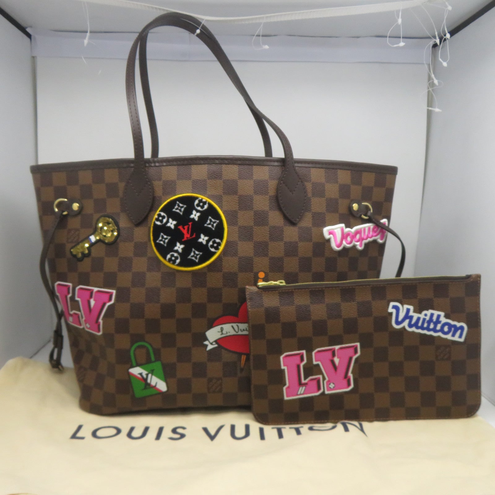 LOUIS VUITTON Damier Neverfull MM Pacthes Trunk金扣肩背袋啡色