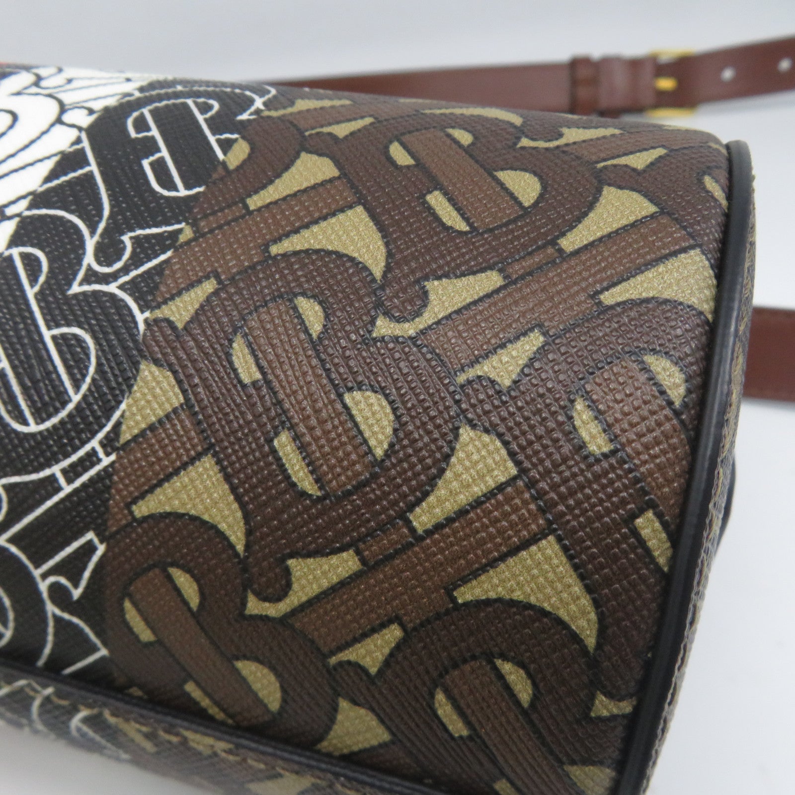 BURBERRY 塗層帆布Barrel Monogram Bag金扣肩背袋啡色