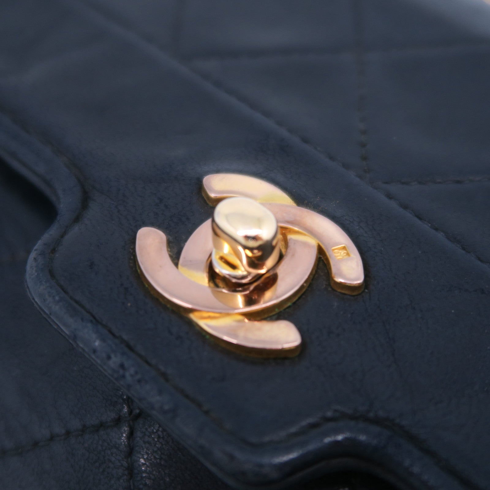 CHANEL 菱格羊皮皮革Chain Shoulder Bag金扣肩背袋黑色