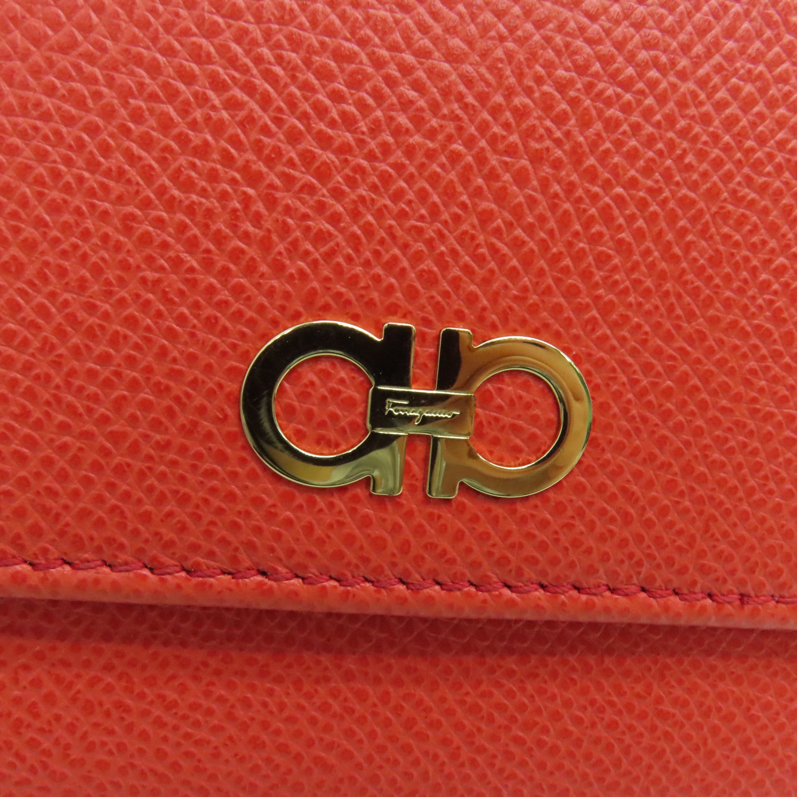 Salvatore Ferragamo 牛皮皮革Shoulder Bag金扣链带肩背袋橙色
