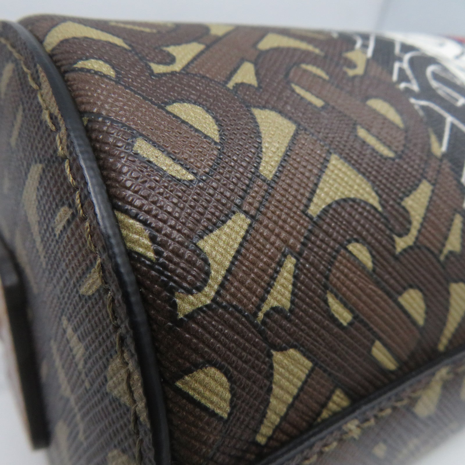 BURBERRY 塗層帆布Barrel Monogram Bag金扣肩背袋啡色