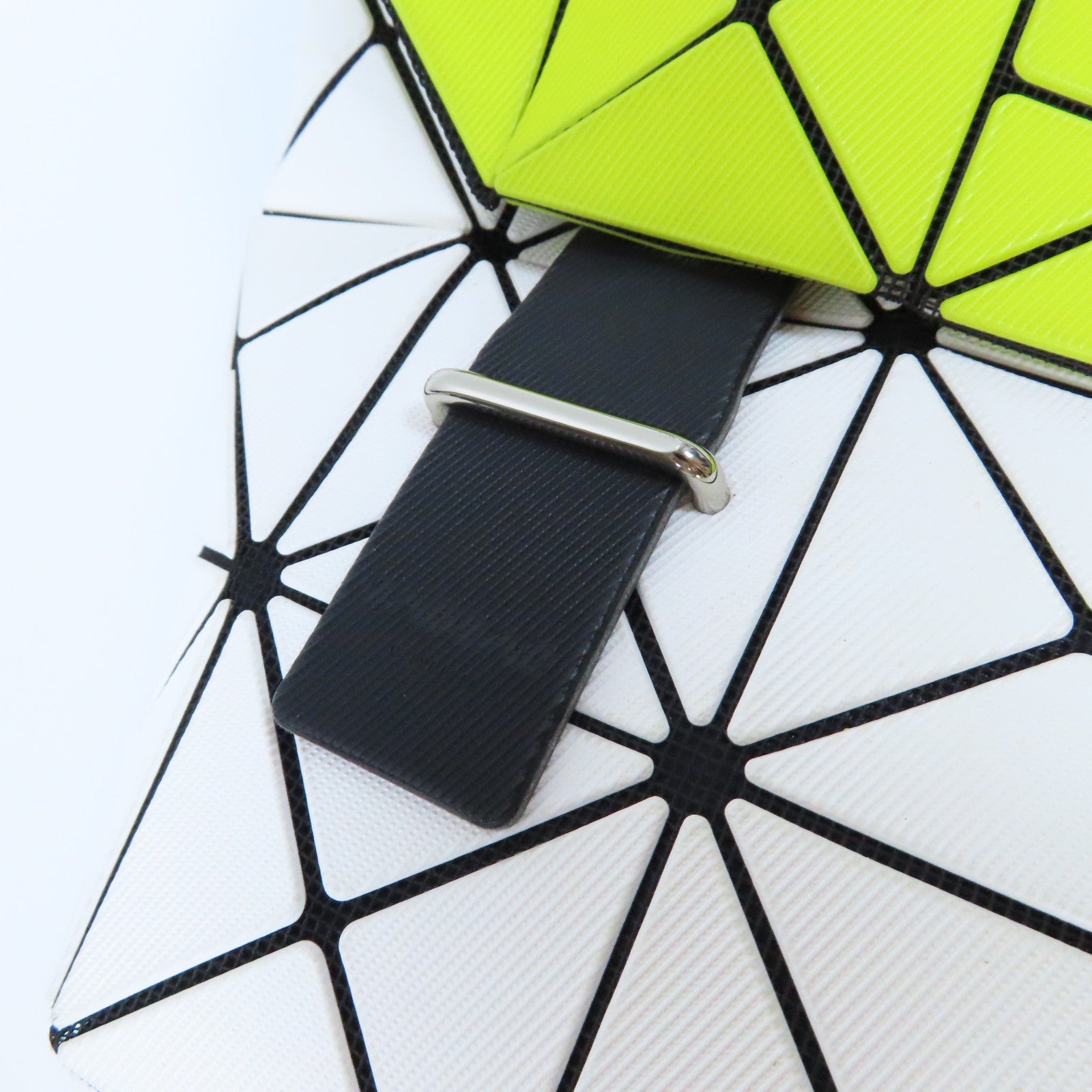 ISSEY MIYAKE PVC Messenger Bag銀扣肩背袋白色/黃色