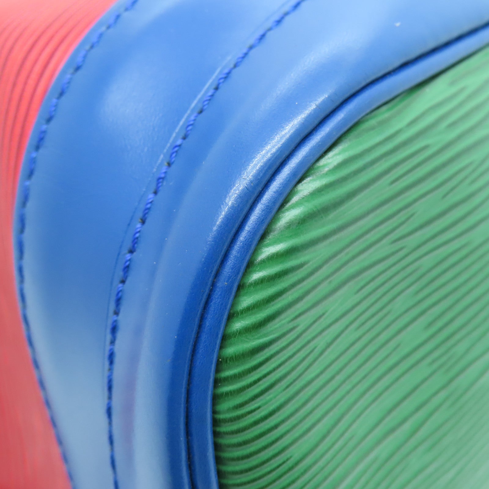 LOUIS VUITTON Epi Noe Tricolor金扣肩背袋紅色/藍色/綠色