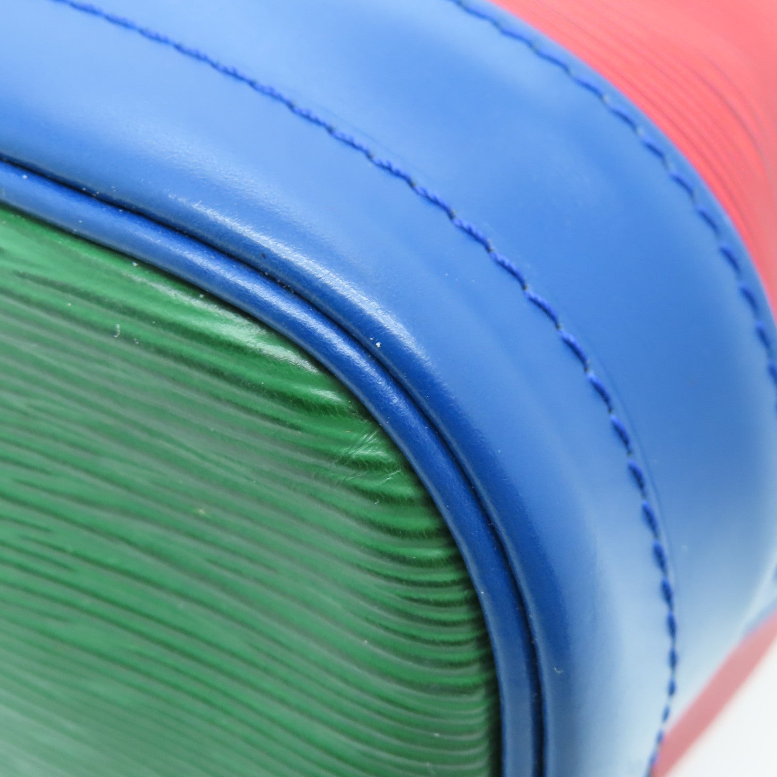 LOUIS VUITTON Epi Noe Tricolor金扣肩背袋紅色/藍色/綠色