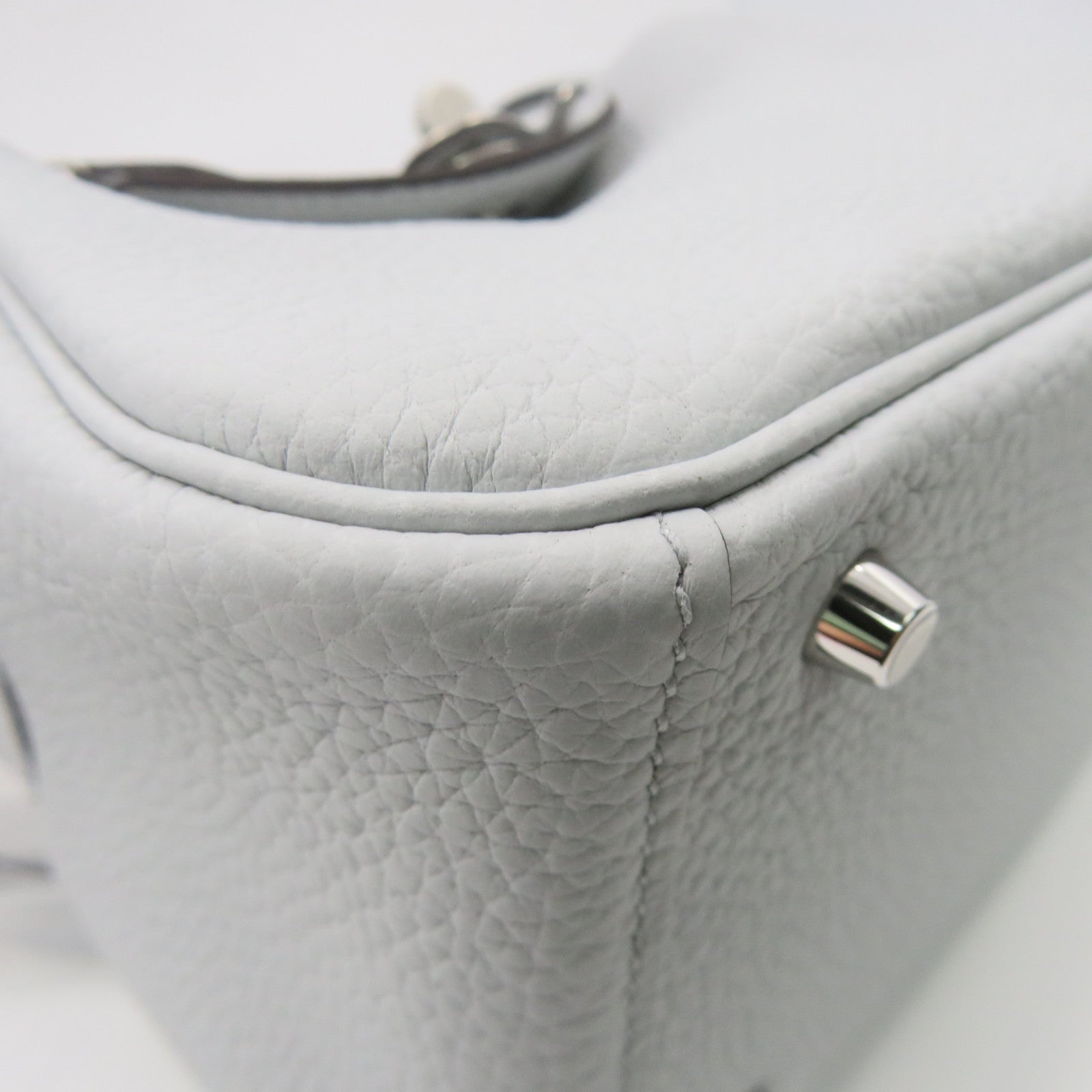 HERMES Clemence皮革Mini Lindy银扣肩背袋浅蓝