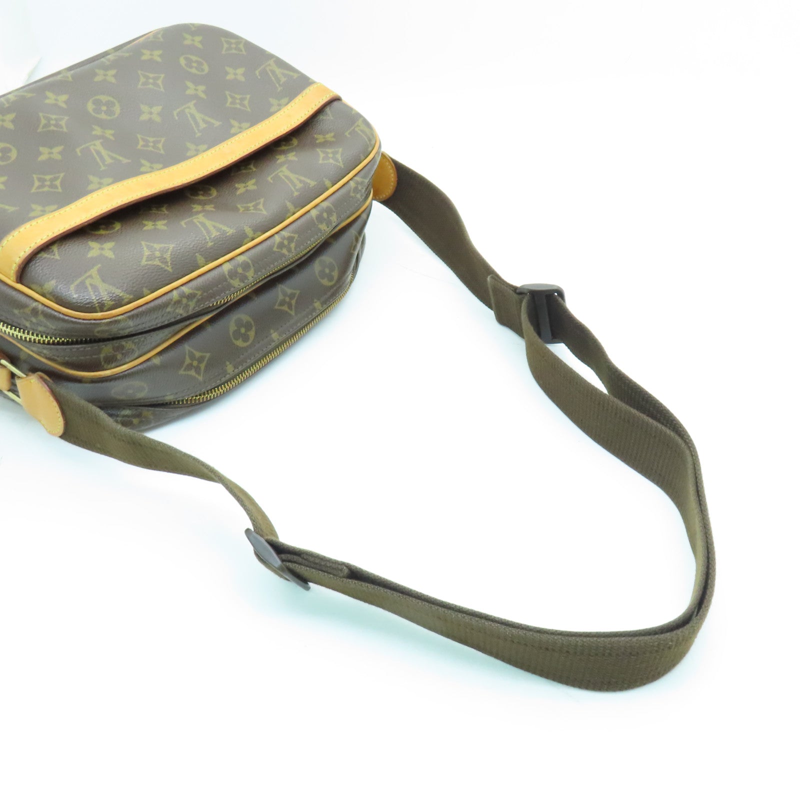 LOUIS VUITTON Monogram Reporter Gold Buckle Shoulder Bag Brown