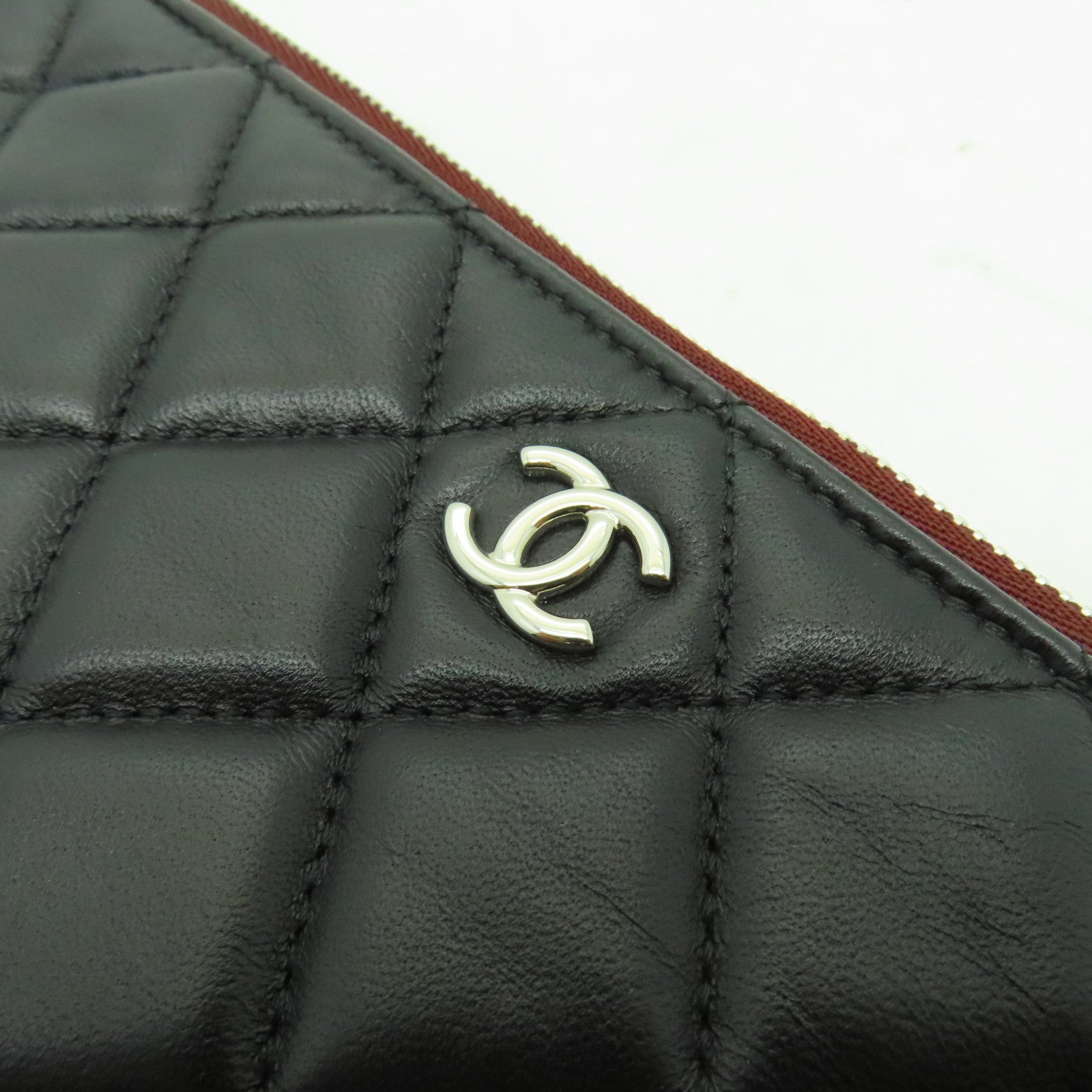 CHANEL 菱格羊皮皮革Clutch銀扣手拿包黒色