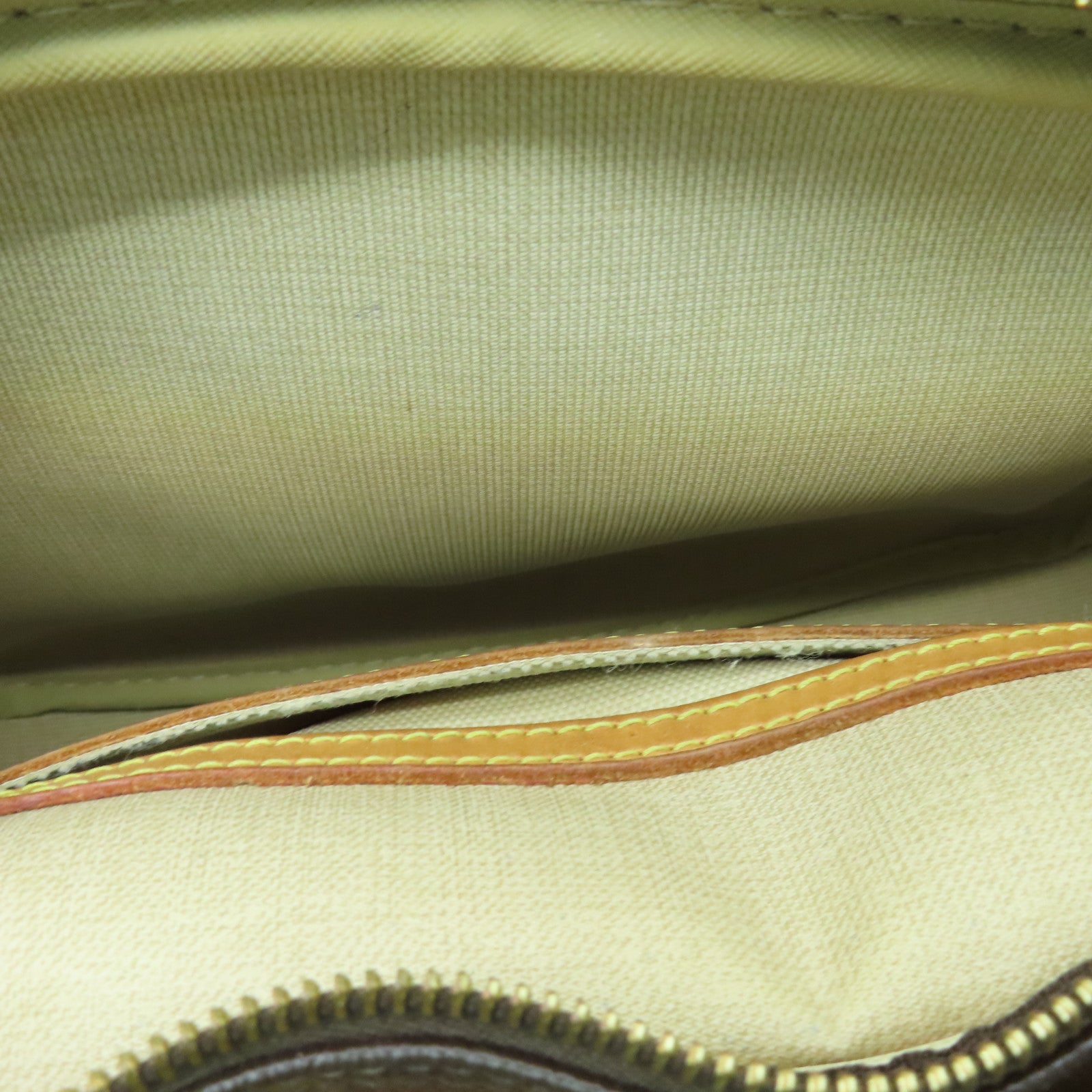 LOUIS VUITTON Monogram Reporter Gold Buckle Shoulder Bag Brown