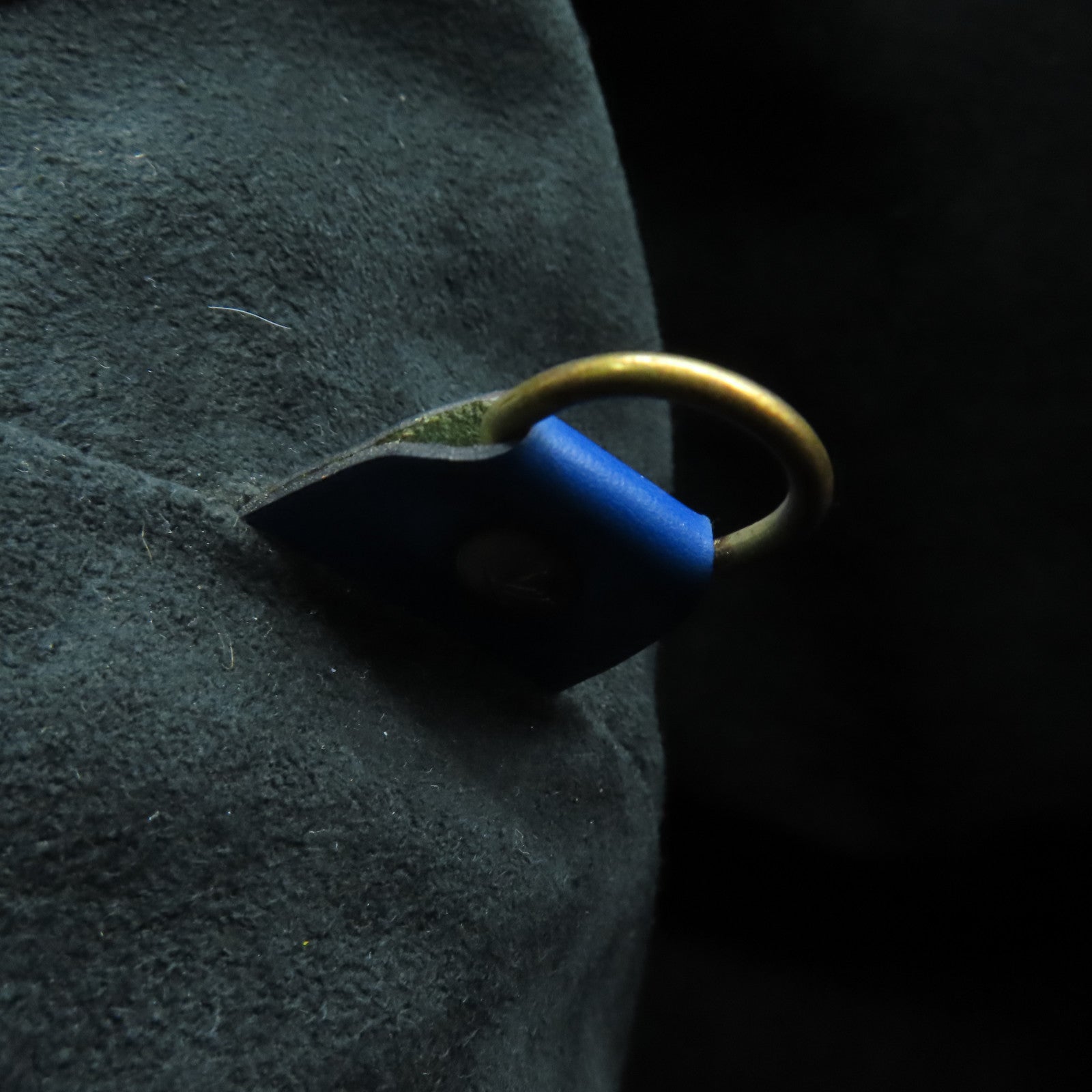 LOUIS VUITTON Epi Noe Tricolor金扣肩背袋紅色/藍色/綠色