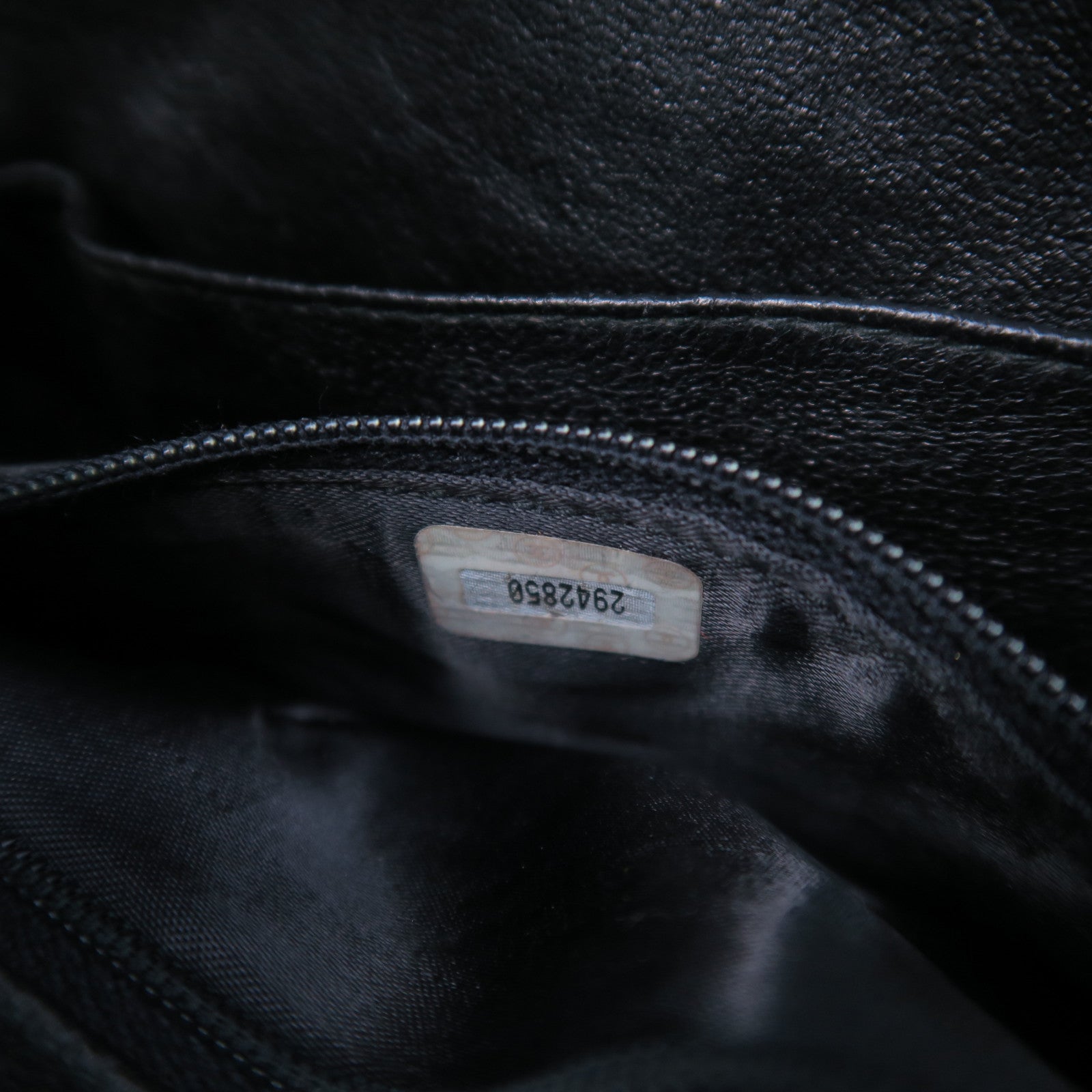CHANEL 菱格牛皮皮革Chain Shoulder Bag金扣鏈帶肩背袋黑色