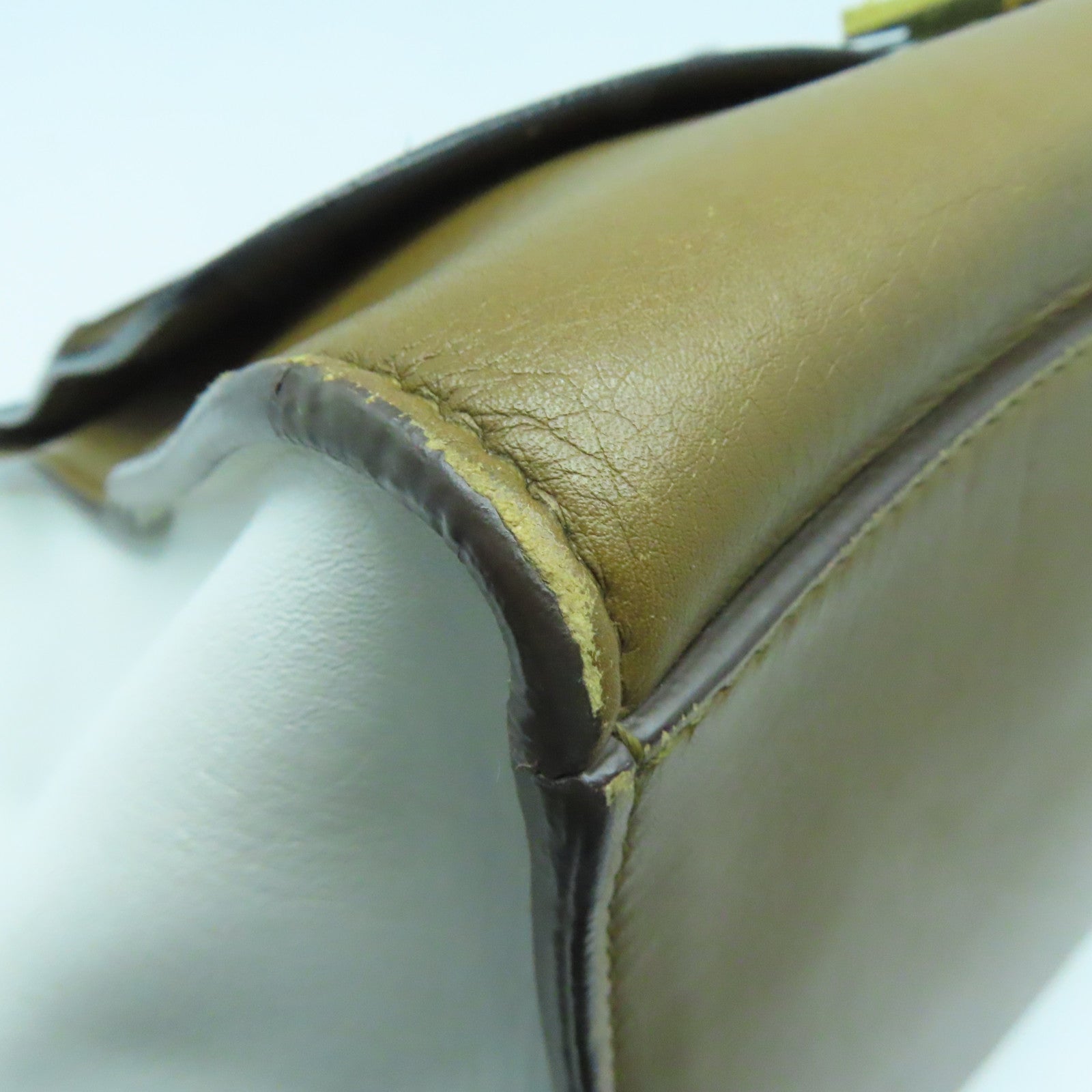 CELINE 牛皮皮革Shoulder Bag金扣肩背袋白色啡色
