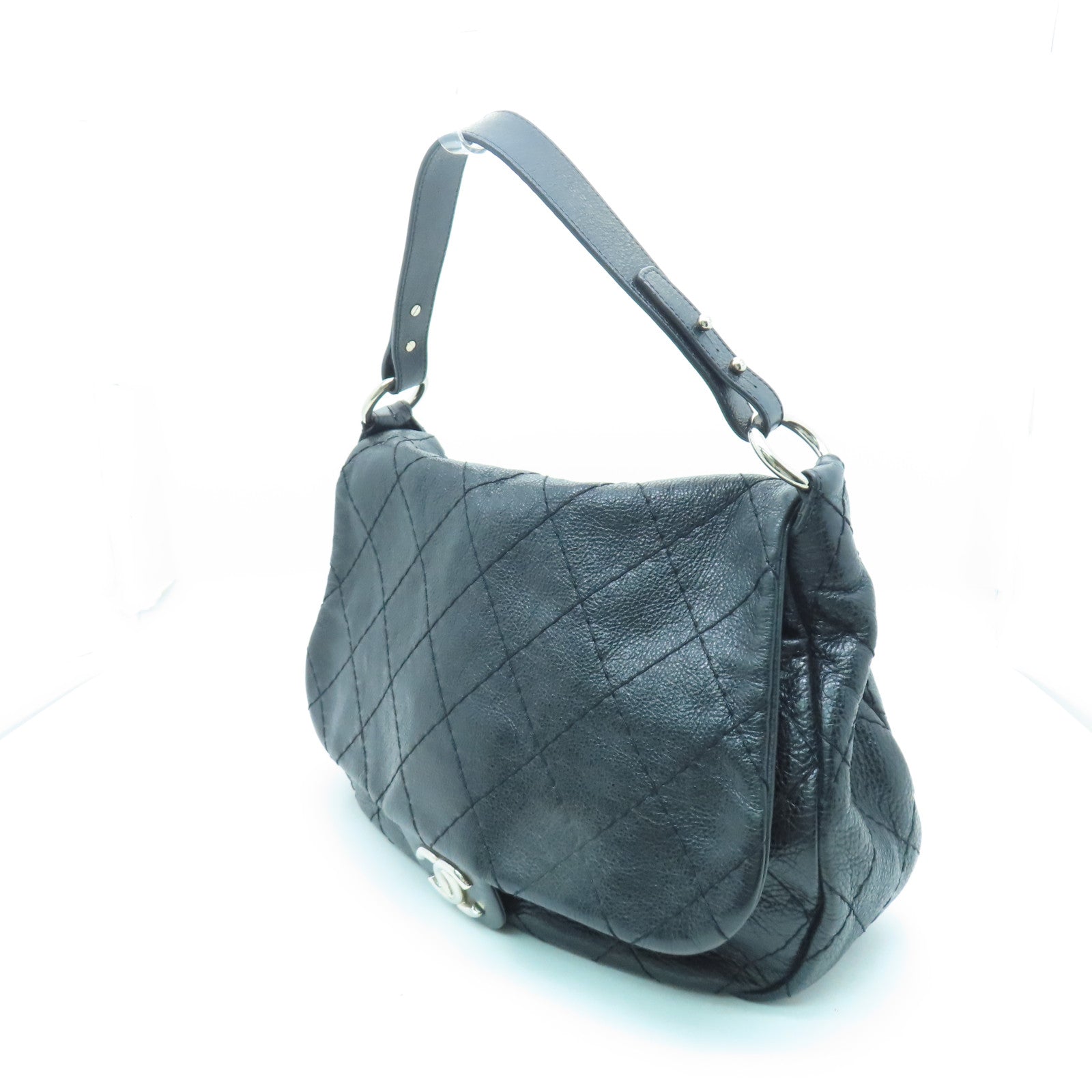 CHANEL diamond leather leather Totebag silver buckle shoulder bag black