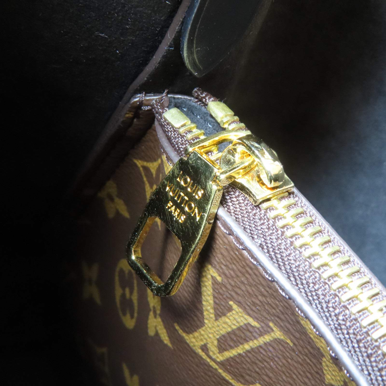 LOUIS VUITTON Monogram Neonoe MM金扣肩背袋啡色