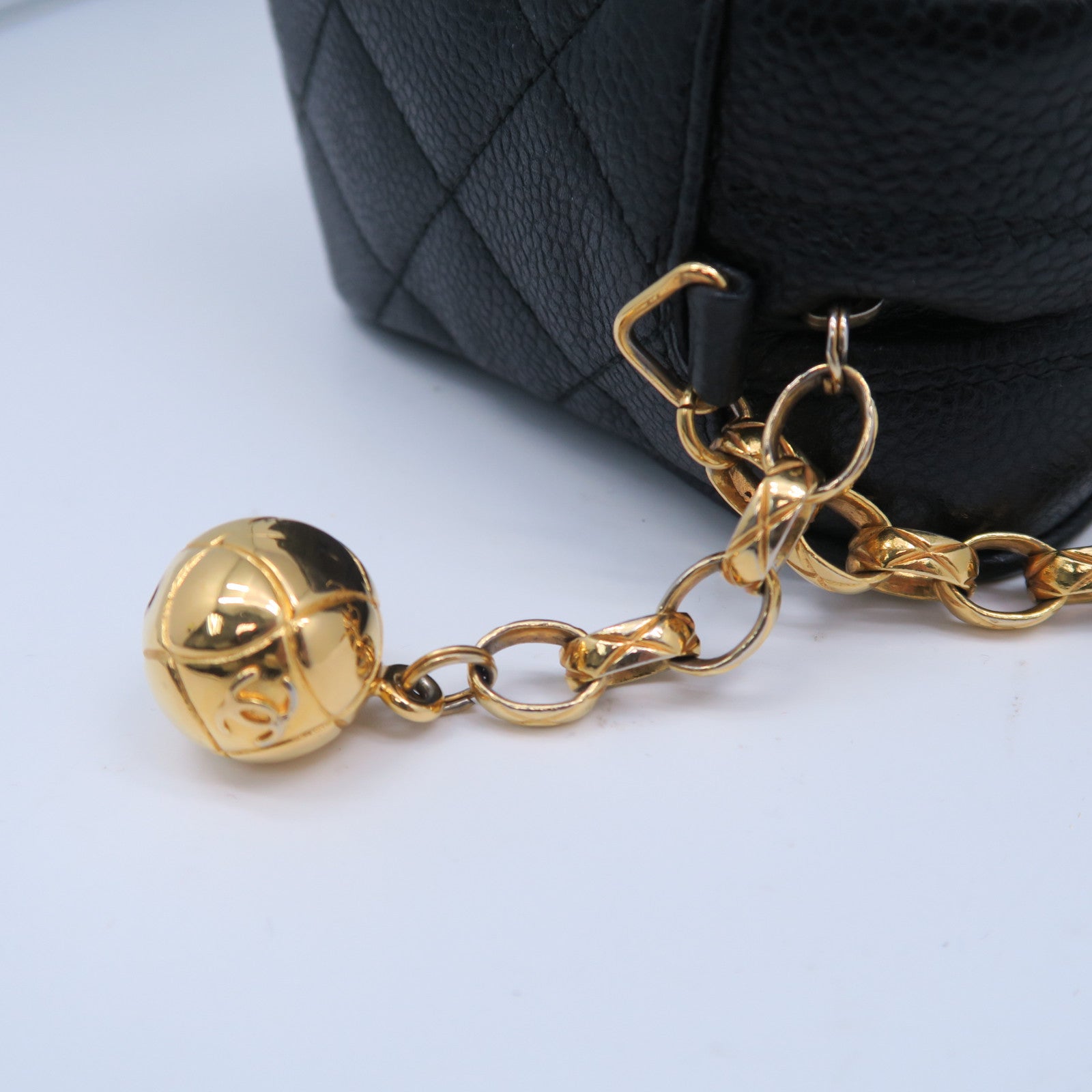 CHANEL 菱格牛皮皮革Chain Shoulder Bag金扣鏈帶肩背袋黑色