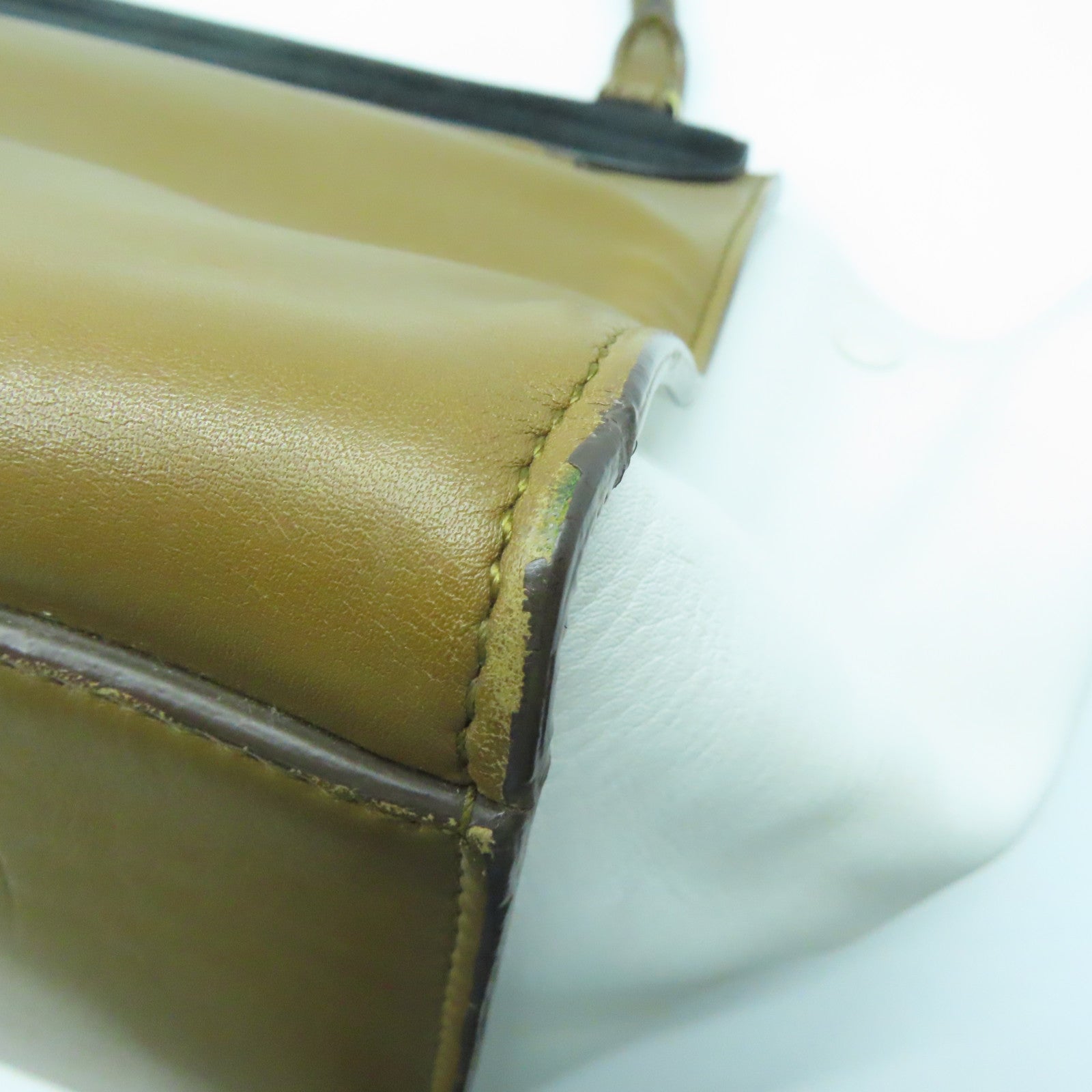 CELINE 牛皮皮革Shoulder Bag金扣肩背袋白色啡色