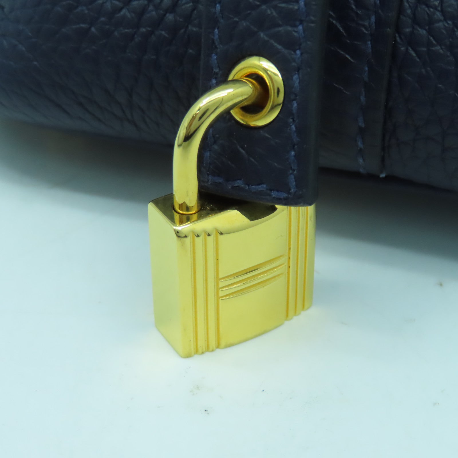 HERMES Clemence皮革Picotin PM金扣手挽袋深藍色