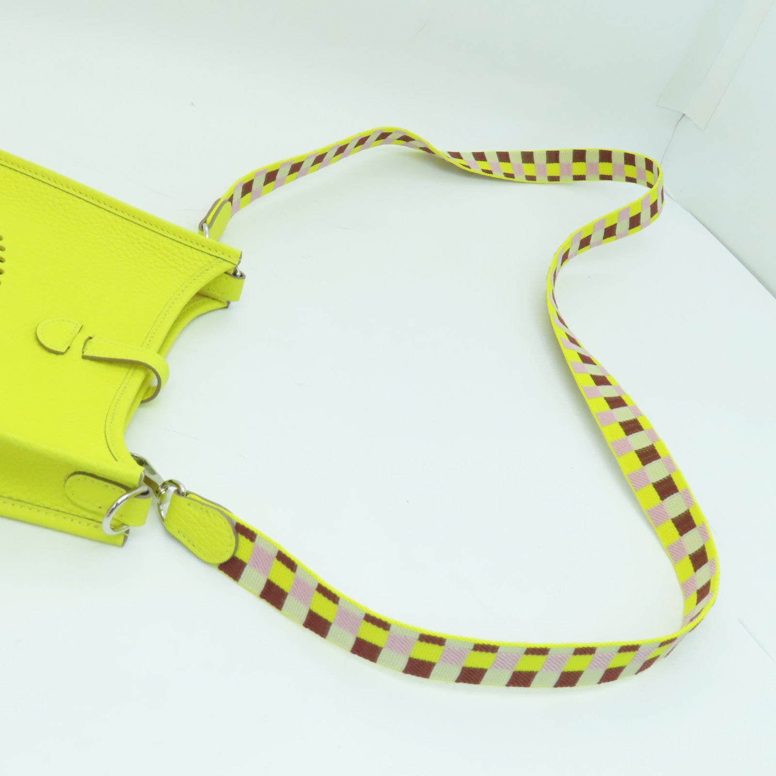 HERMES Clemence皮革Evelyne TPM Shoulder Bag银扣肩背袋黄色