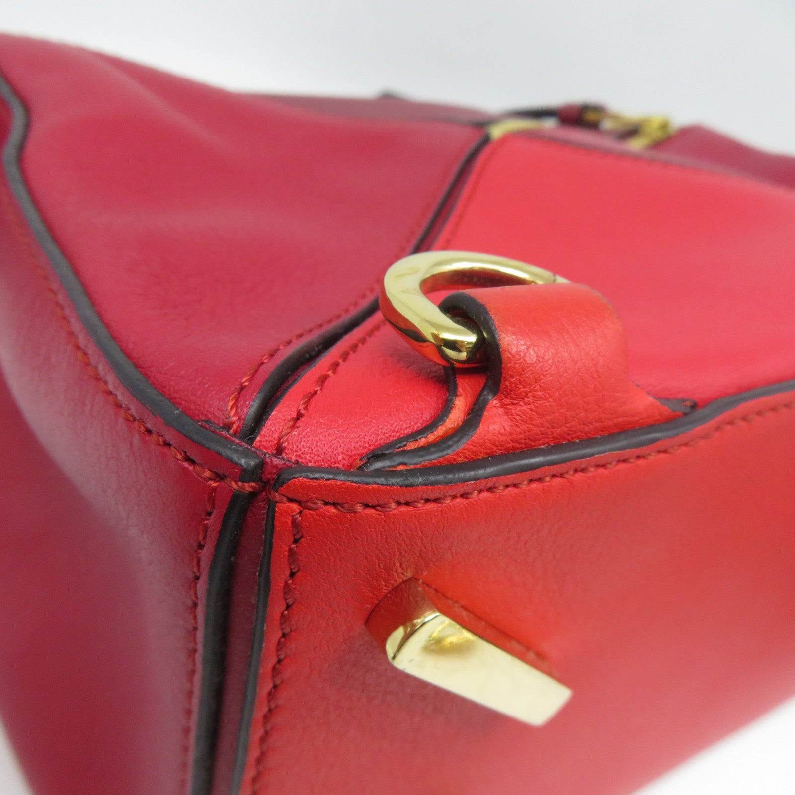 LOEWE 牛皮皮革Puzzle金扣手挽肩背兩用袋紅色