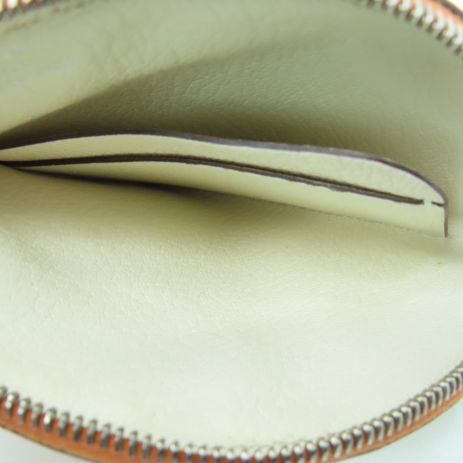 HERMES Chevre Leather Paddock Change Purse Silver Buckle Coin Purse Beige