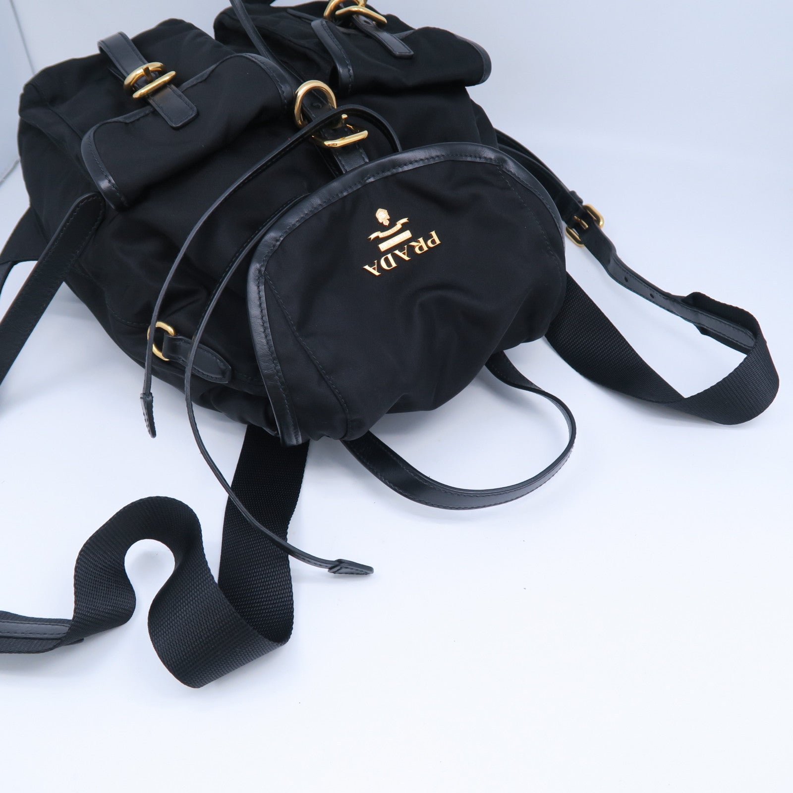PRADA 尼龍Backpack金扣背包黑色