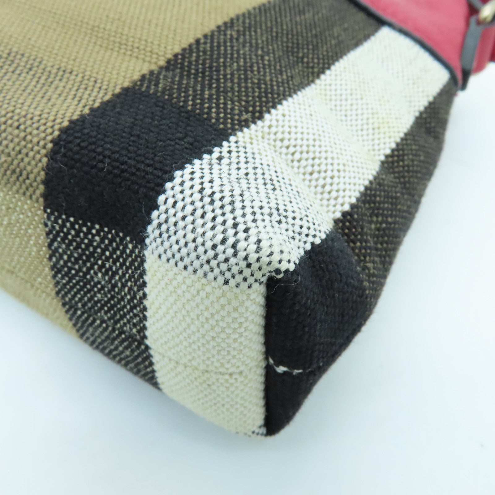BURBERRY Canvas Shoulder Bag Gold Buckle Shoulder Bag Brown Red