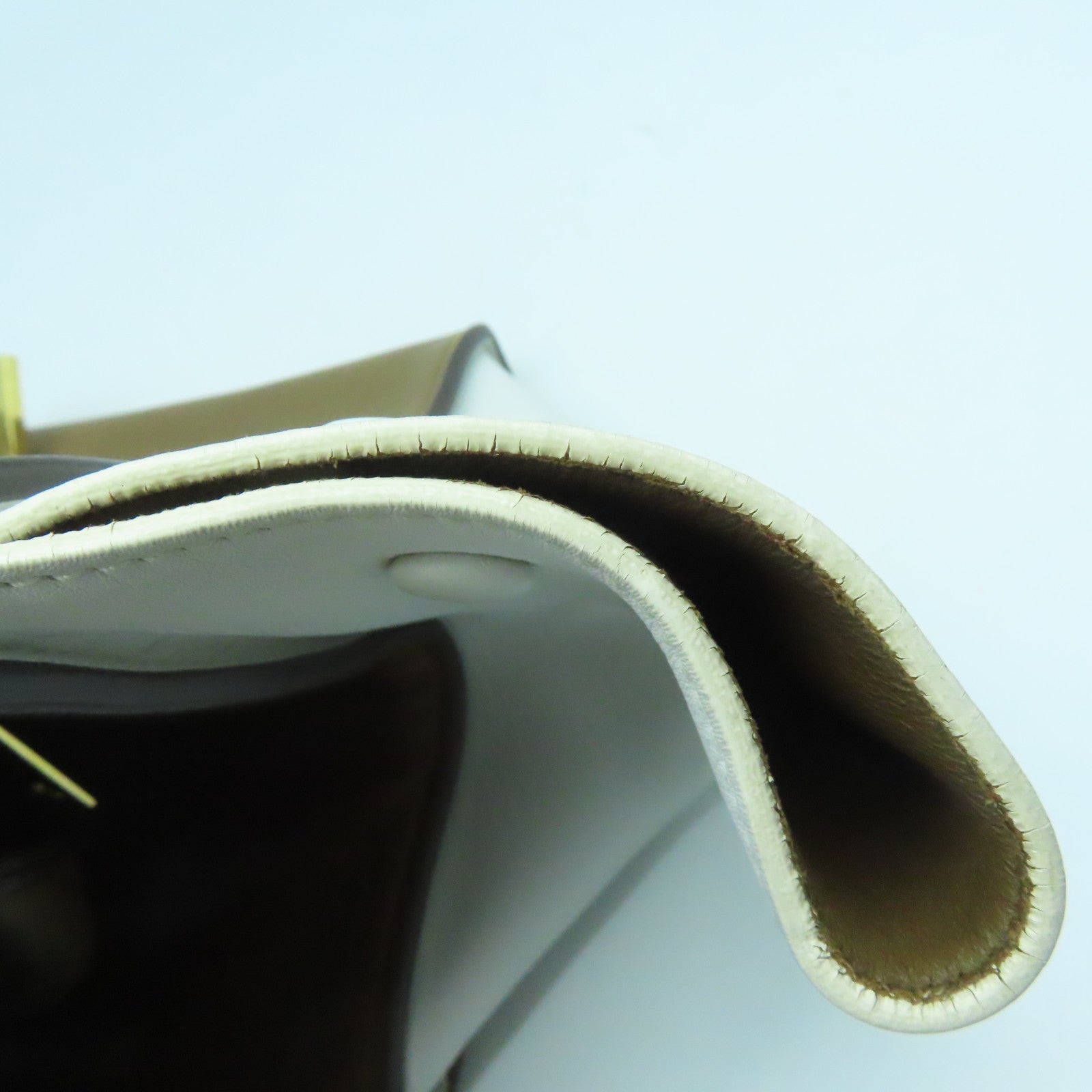 CELINE 牛皮皮革Shoulder Bag金扣肩背袋白色啡色