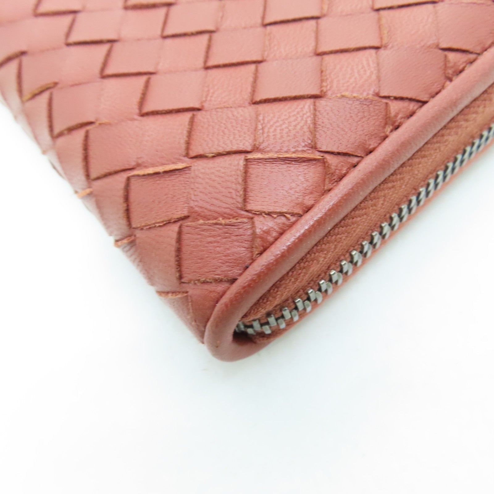 BOTTEGA VENETA Sheepskin Leather Zipper Long Wallet Silver Buckle Long Wallet Red