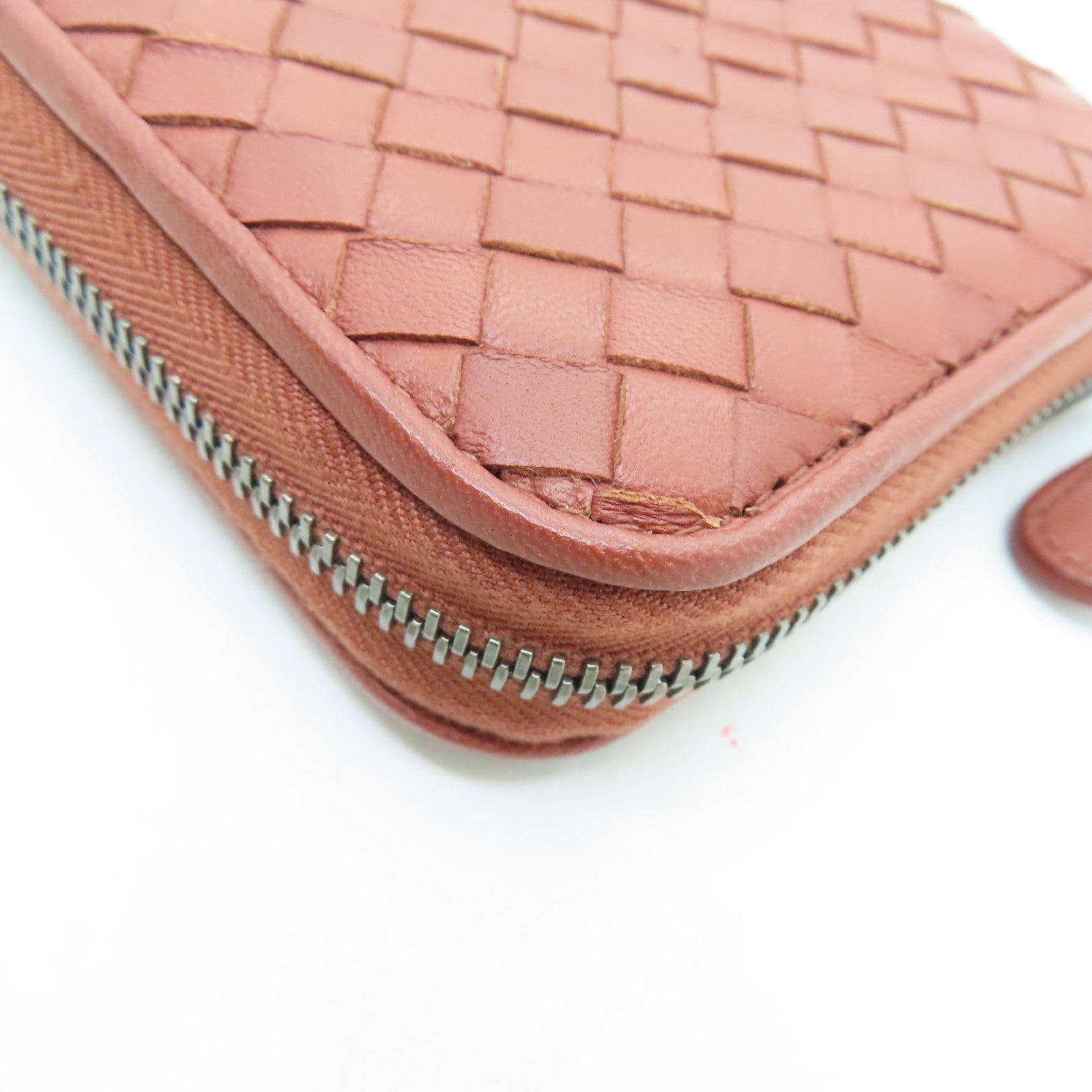BOTTEGA VENETA Sheepskin Leather Zipper Long Wallet Silver Buckle Long Wallet Red