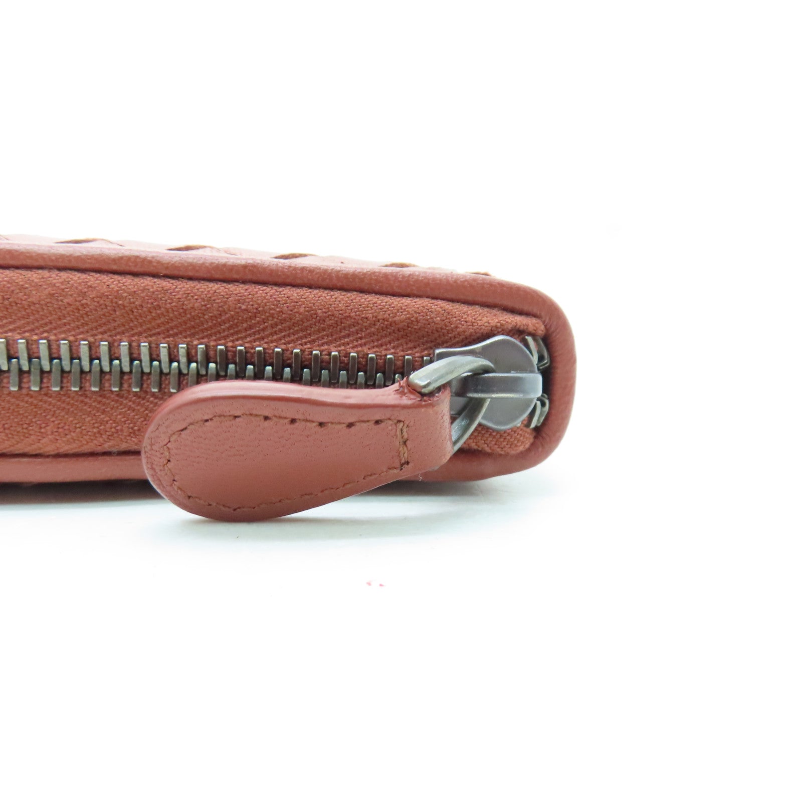 BOTTEGA VENETA Sheepskin Leather Zipper Long Wallet Silver Buckle Long Wallet Red
