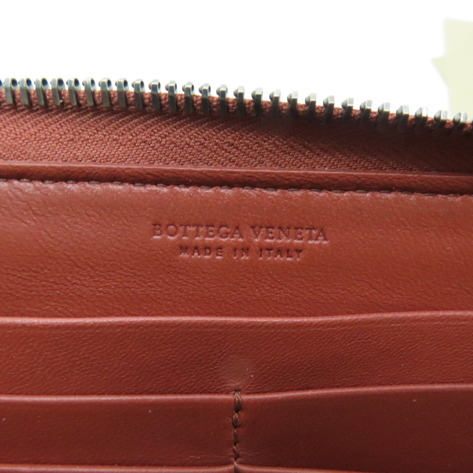 BOTTEGA VENETA Sheepskin Leather Zipper Long Wallet Silver Buckle Long Wallet Red