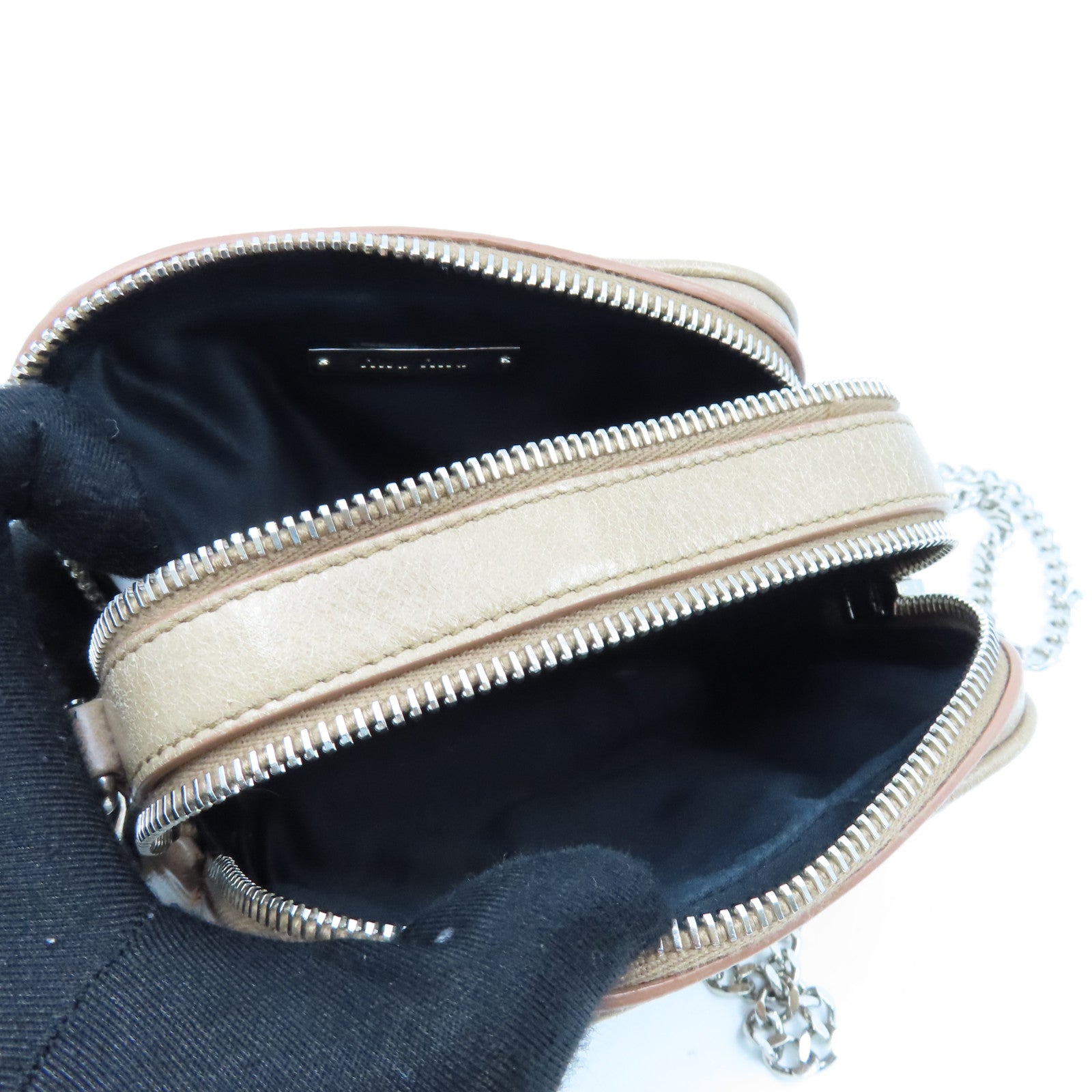 Miu Miu 牛皮皮革Chain Shoulder bag银扣链带肩背袋米色
