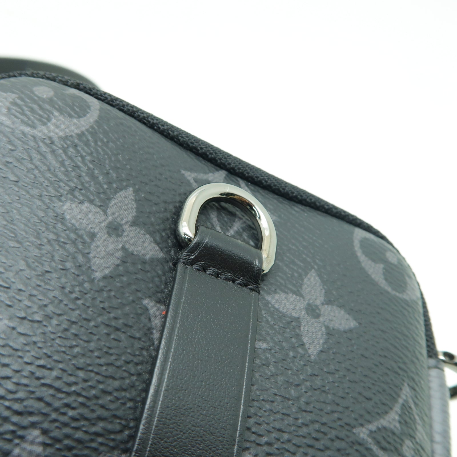 LOUIS VUITTON Monogram Eclipse Reverse Double Phone Pouch銀扣肩背袋黑色/灰色