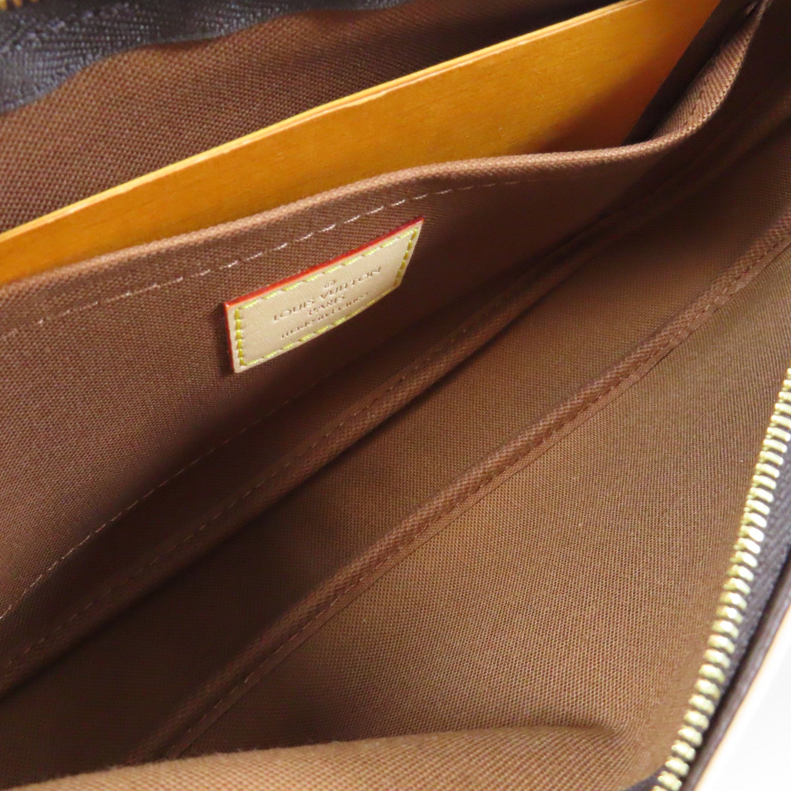 LOUIS VUITTON Monogram Mutti Pochette Accessories金扣手挽肩背兩用袋啡色
