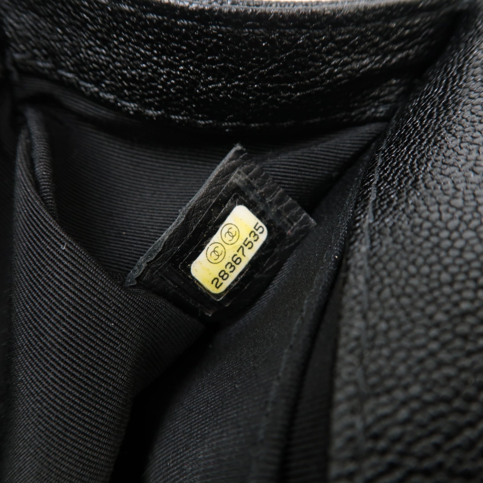 CHANEL 牛皮皮革Boy Chanel金扣鏈帶肩背袋黑色