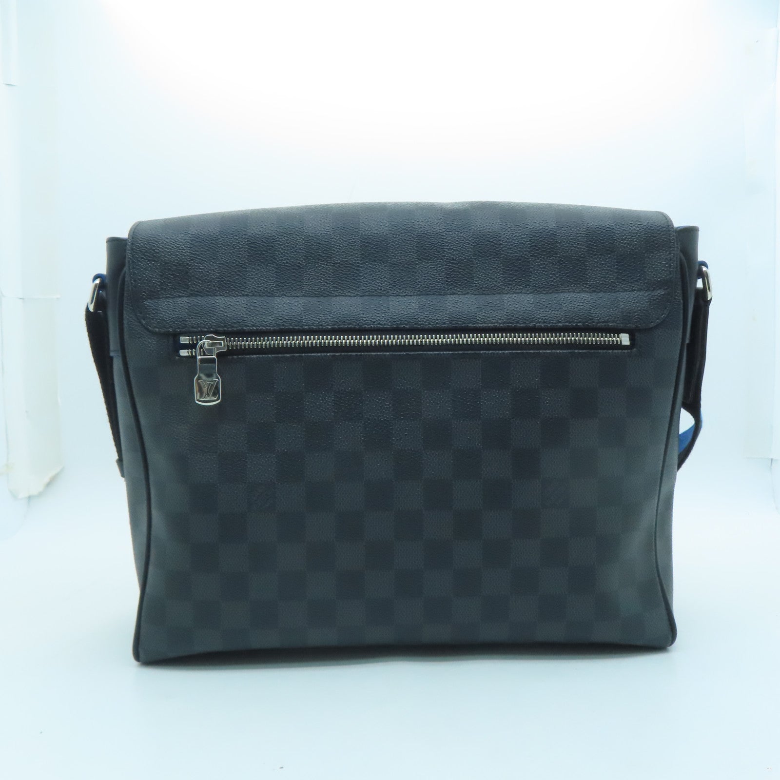 LOUIS VUITTON Damier Graphite District MM銀扣肩背袋黑色/藍色