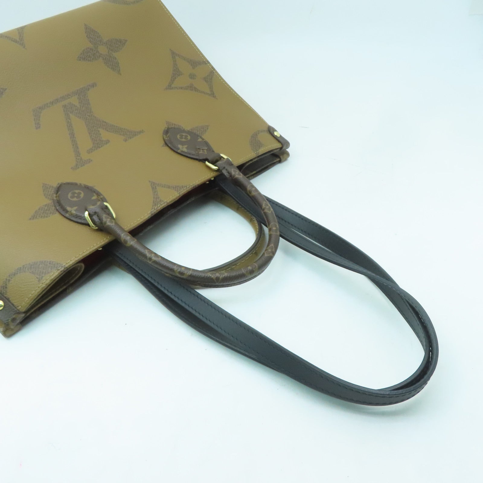 LOUIS VUITTON Monogram On The Go MM金扣手挽肩背兩用袋啡色