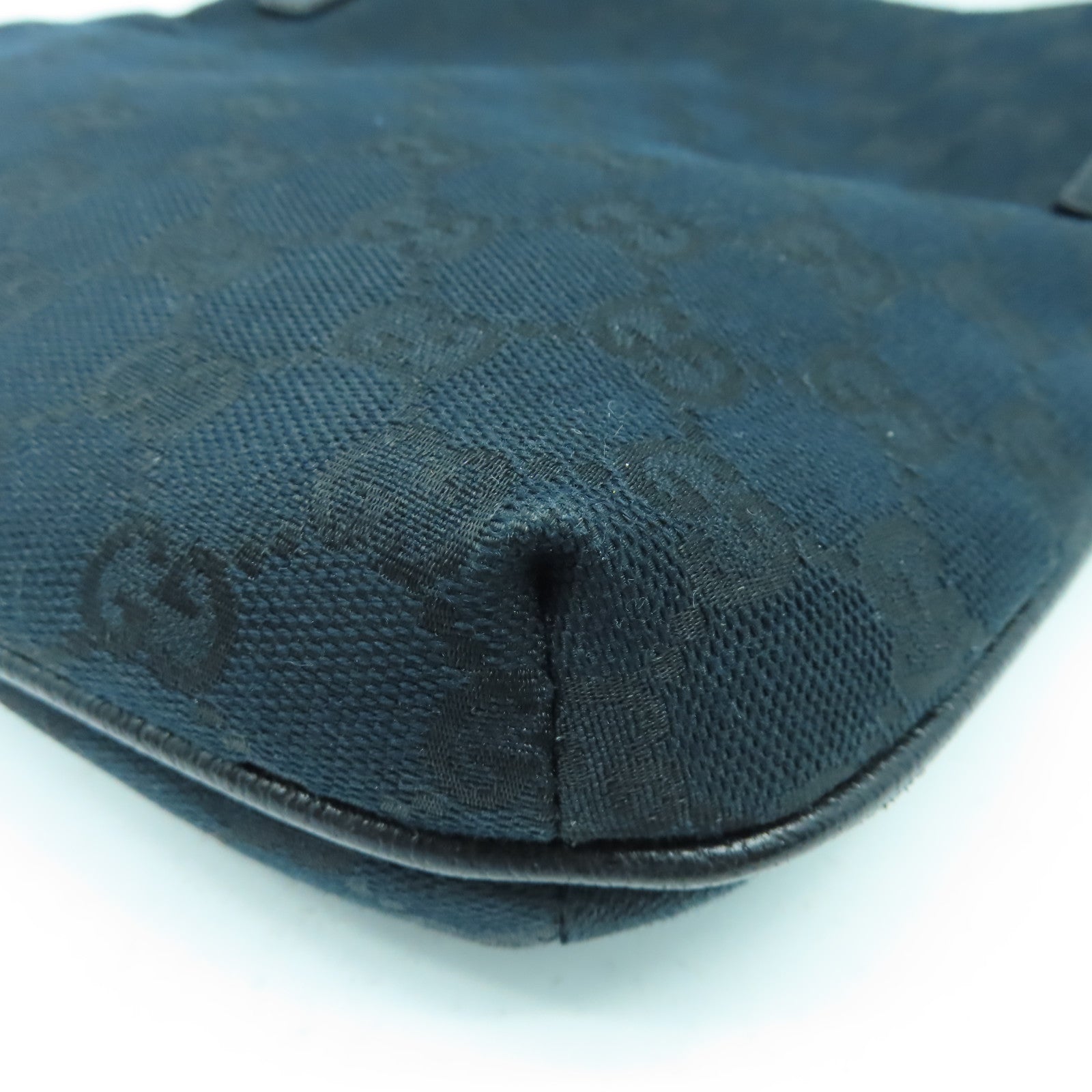 GUCCI 帆布Shoulder Bag銀扣肩背袋黑色