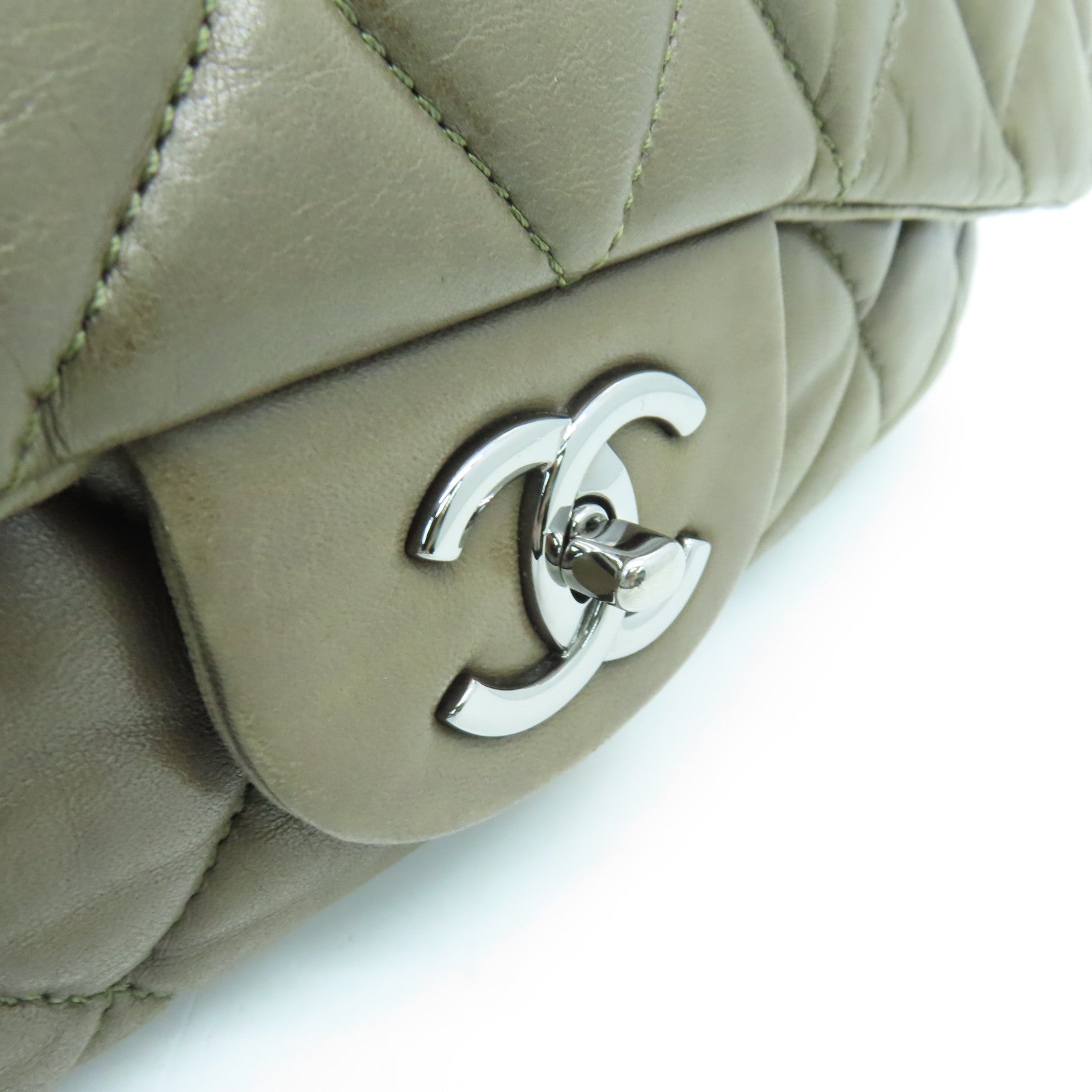 CHANEL Rhombus Sheepskin Leather Chain Shoulder Bag Silver Buckle Chain Belt Shoulder Bag Khaki