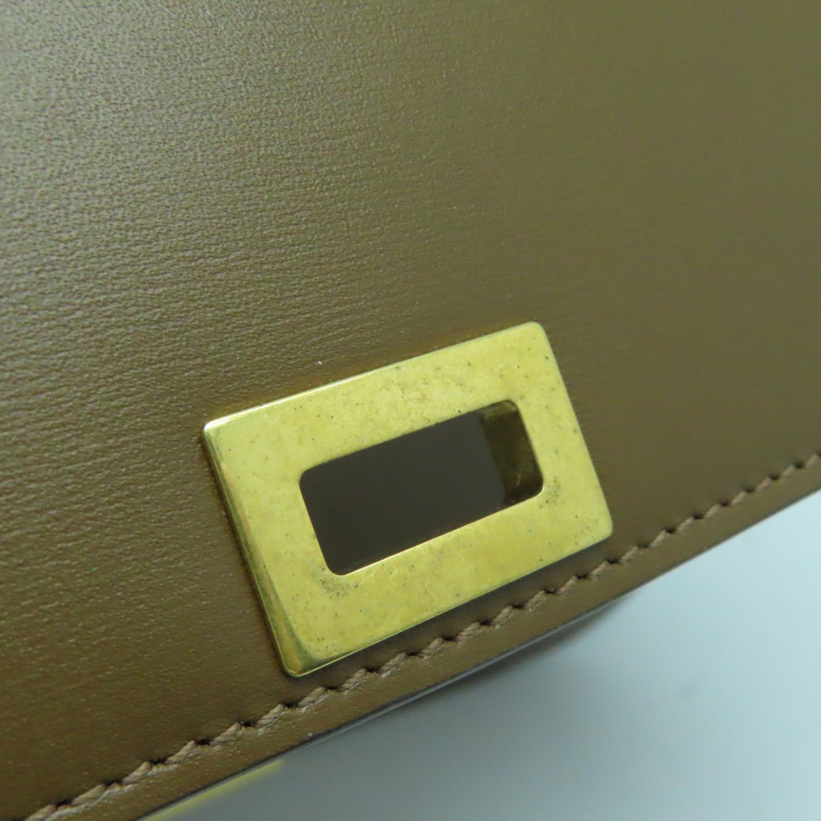 CELINE 牛皮皮革Classic Box金扣肩背袋啡色