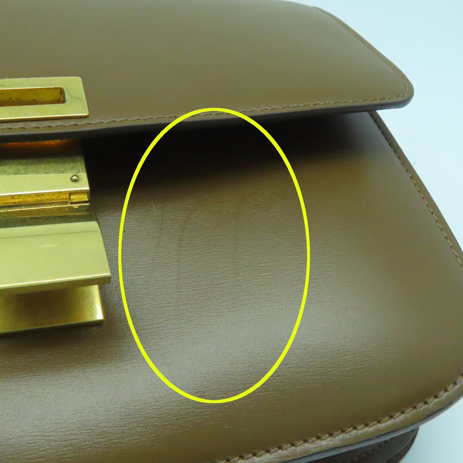 CELINE 牛皮皮革Classic Box金扣肩背袋啡色