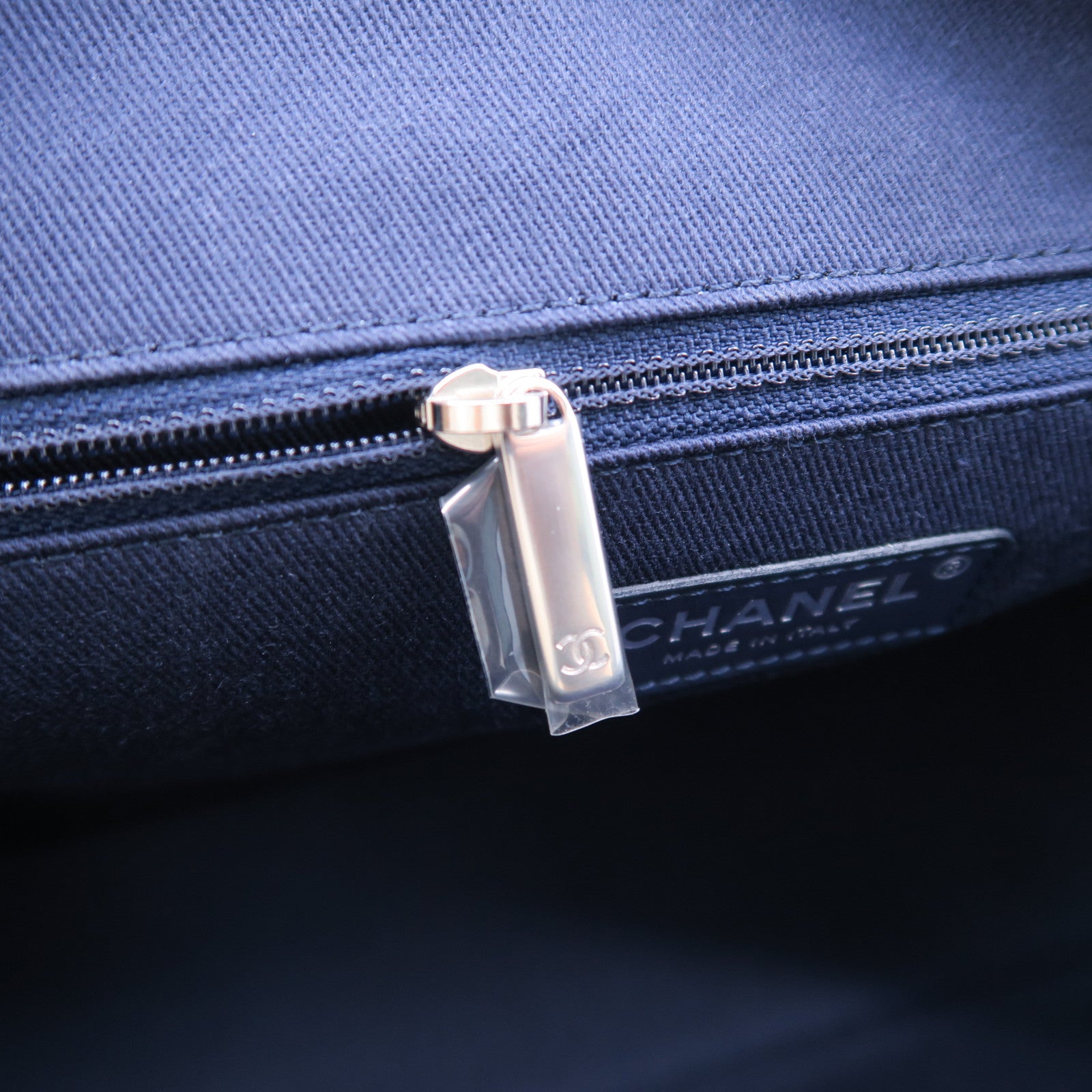 CHANEL 帆布Deauville Bowling Bag銀扣手挽肩背兩用袋深藍色