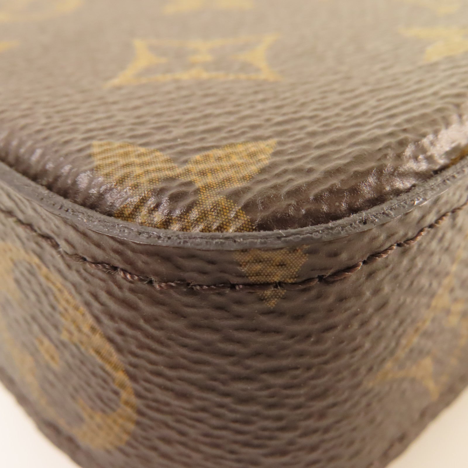 LOUIS VUITTON Monogram Felicie Pochette Chain Shoulder Bag金扣鏈帶肩背袋啡色