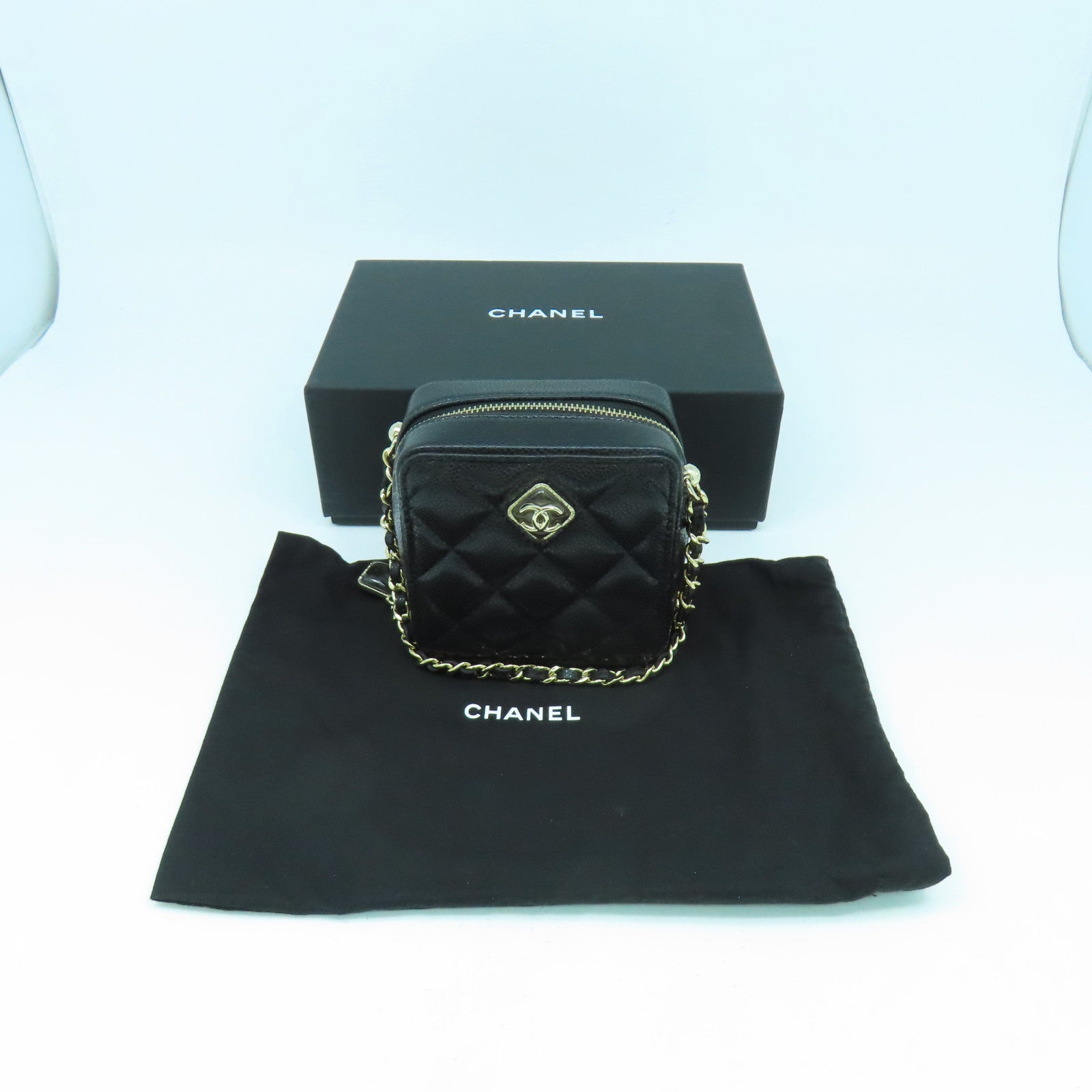 CHANEL 菱格Caviar皮革Mini Chain Shoulder金扣鏈帶肩背袋黑色