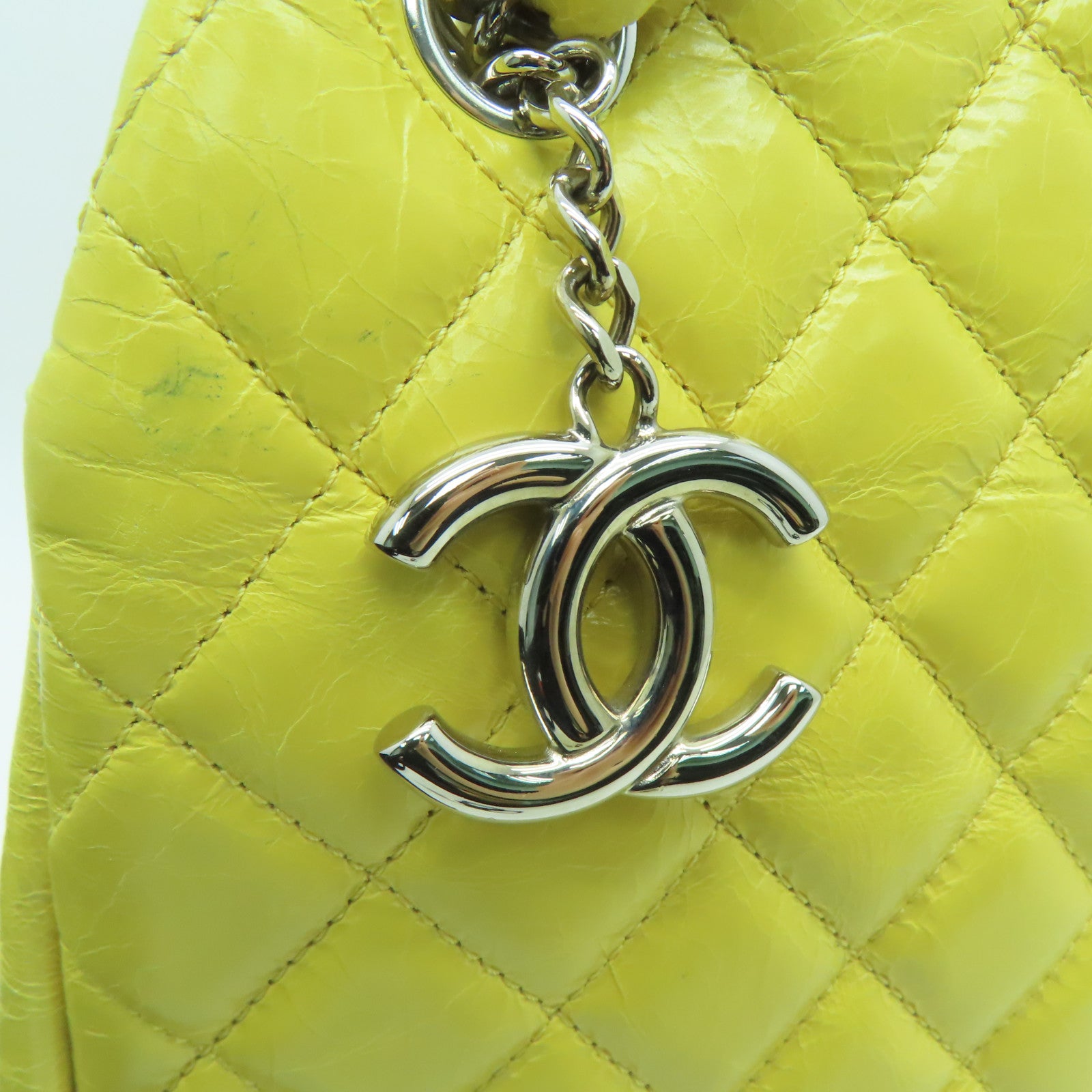 CHANEL 菱格牛皮皮革Chain Shoulder銀扣肩背袋黃色