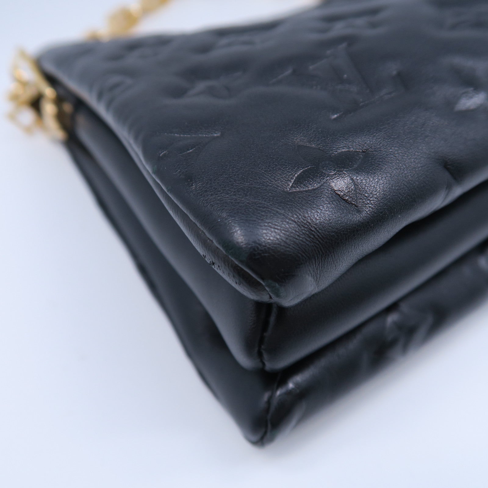 LOUIS VUITTON Monogram Embossed Coussin PM金扣手挽肩背兩用袋黑色