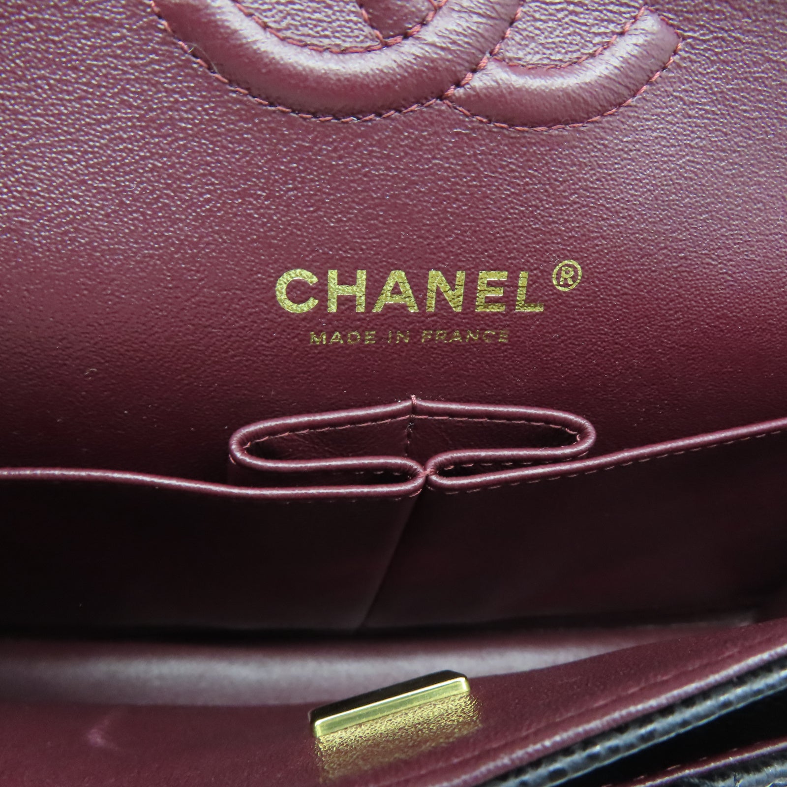 CHANEL 菱格Caviar皮革Chain Shoulder金扣鏈帶肩背袋黑色
