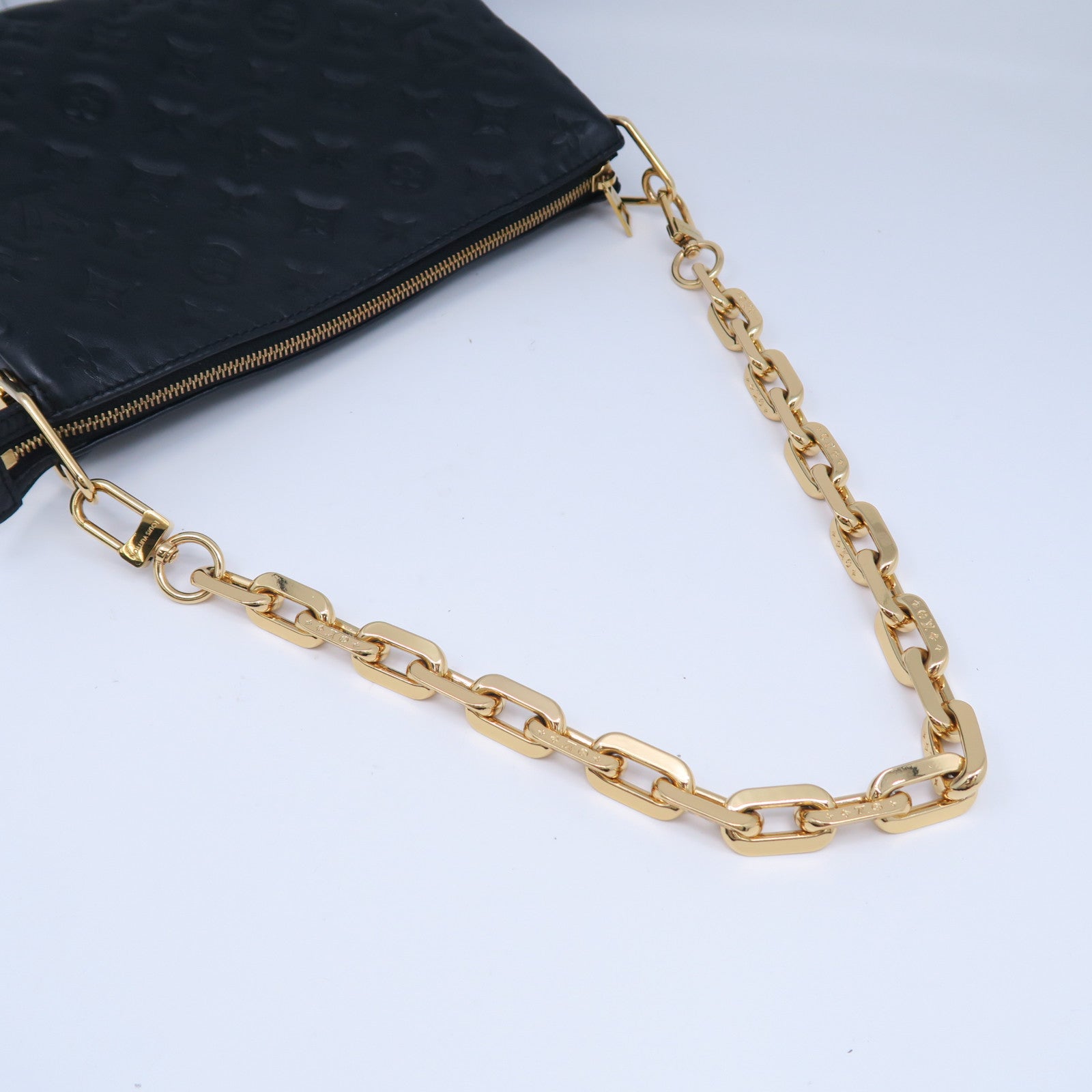 LOUIS VUITTON Monogram Embossed Coussin PM金扣手挽肩背兩用袋黑色