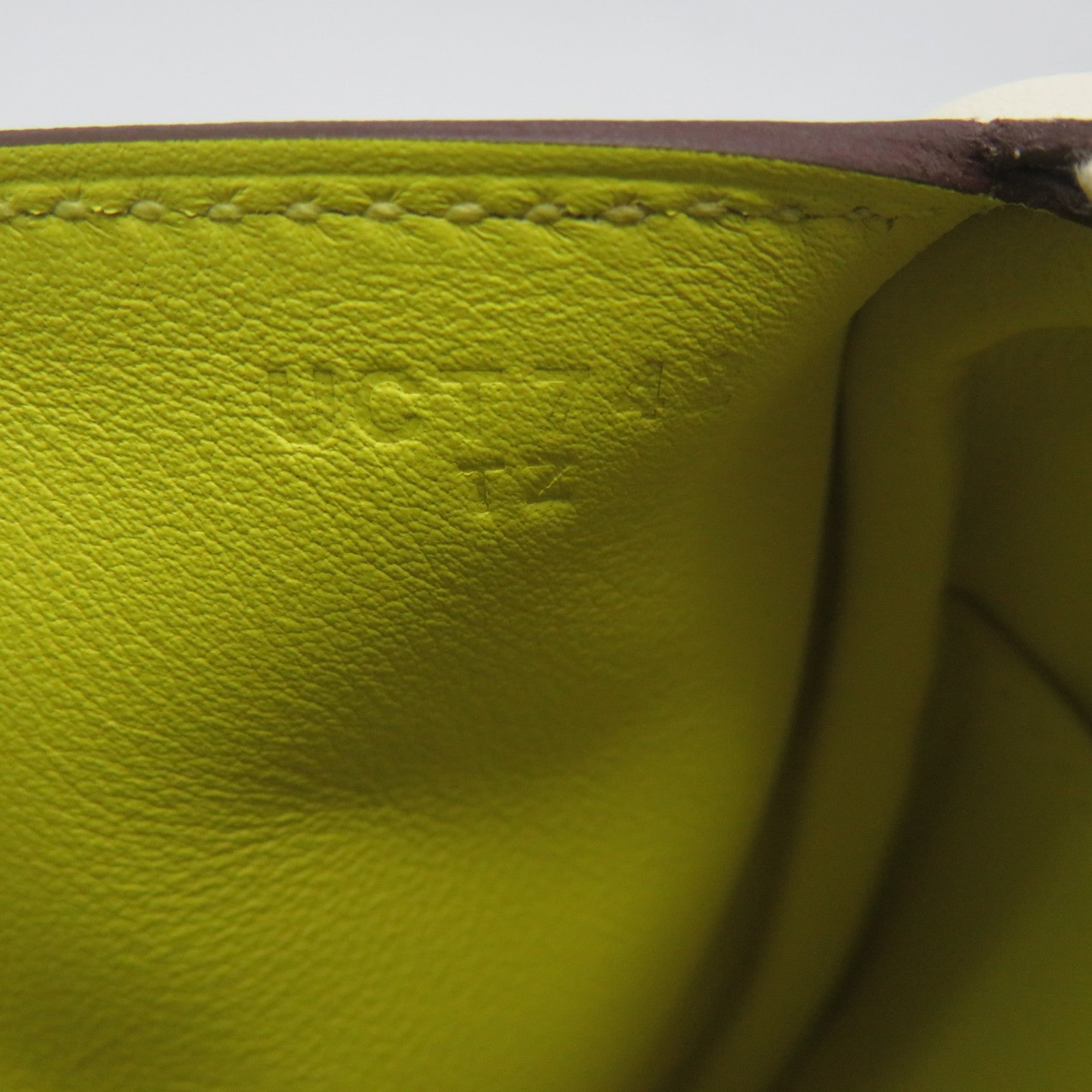 HERMES 【激減優惠】Swift皮革Mini Lindy銀扣肩背袋白色Nata/Lime