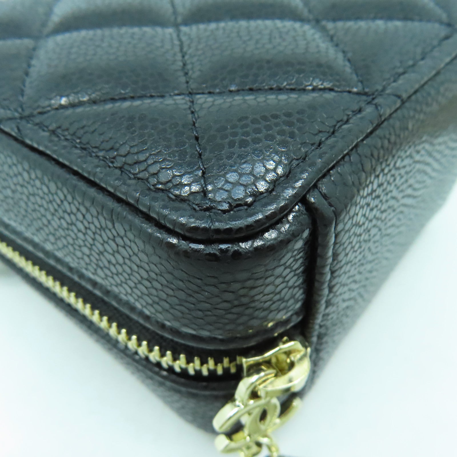 CHANEL 菱格Caviar皮革Mini Chain Shoulder金扣鏈帶肩背袋黑色