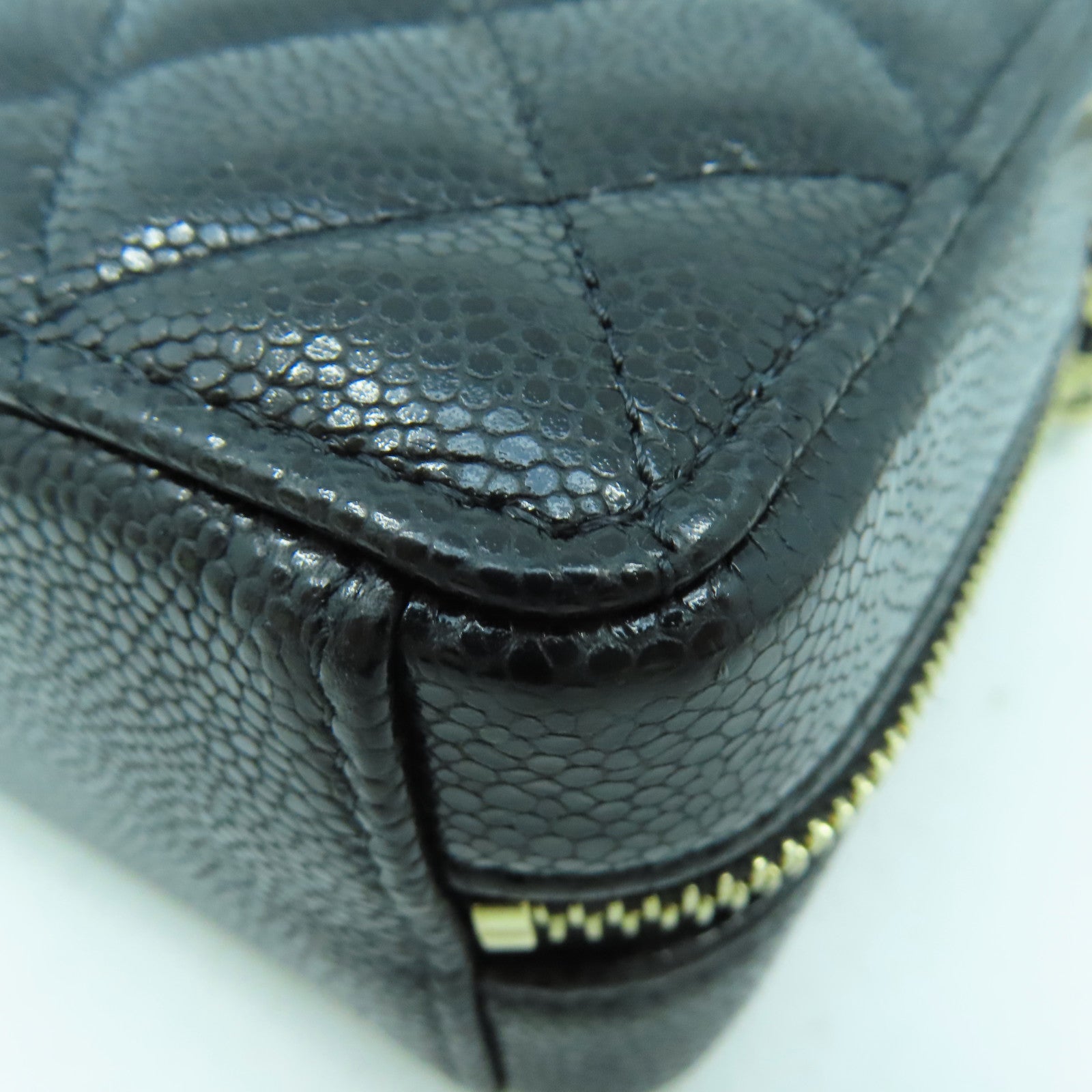 CHANEL 菱格Caviar皮革Mini Chain Shoulder金扣鏈帶肩背袋黑色